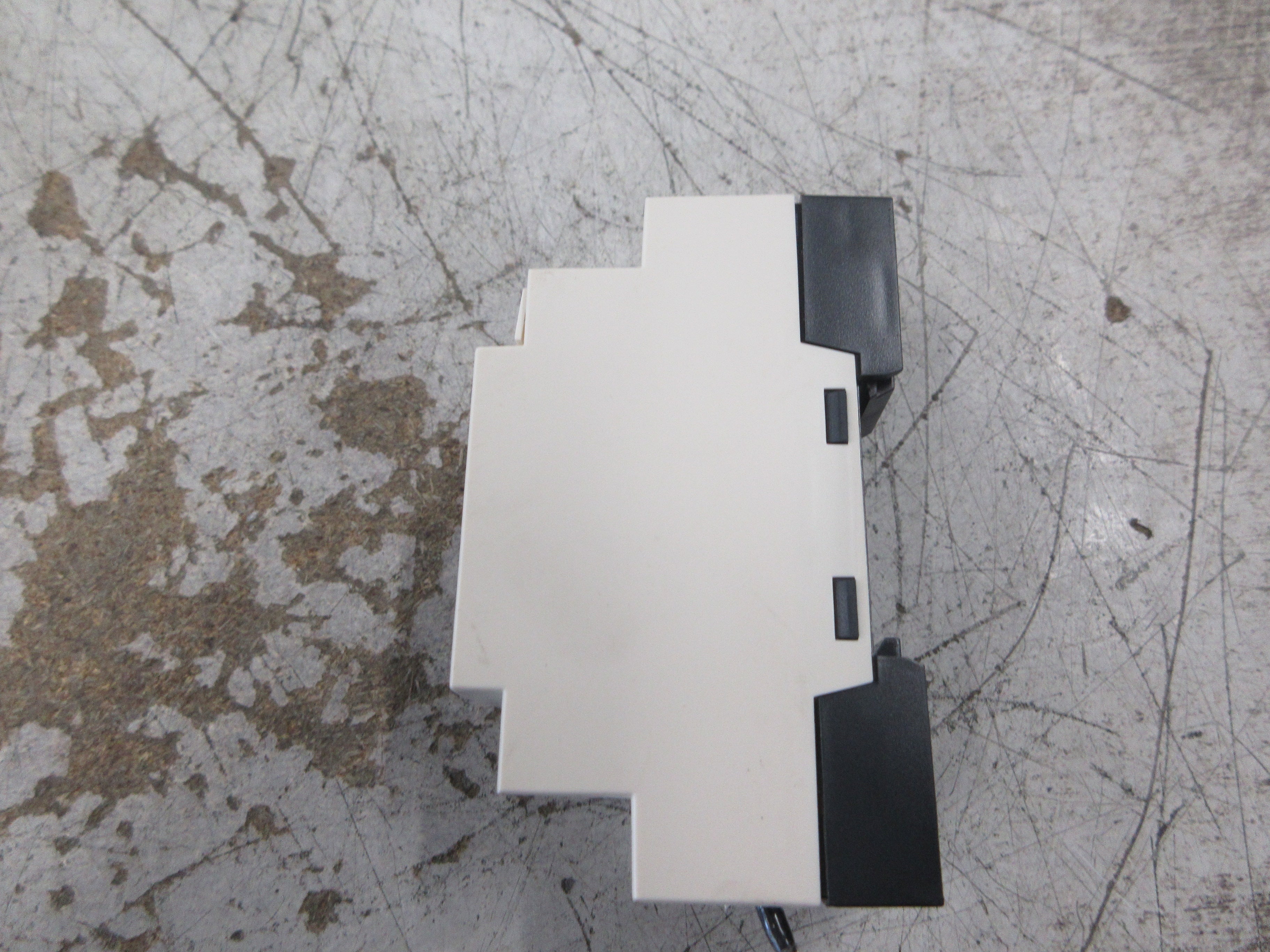 Schneider Electric Power Supply ABL8MEM24003 Input: 100-240VAC Used