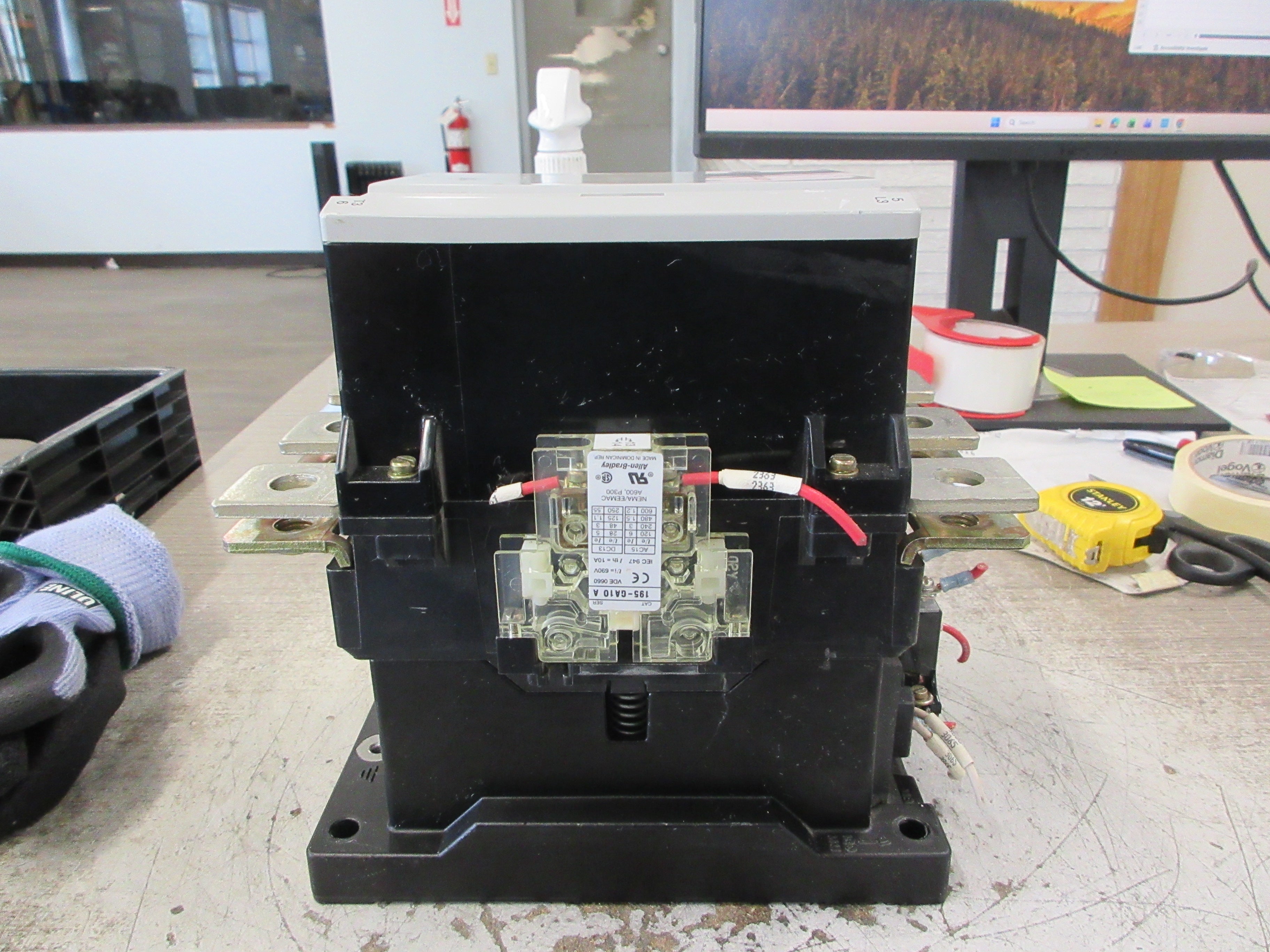 Allen-Bradley Contactor 100-B250N*3 Ser. B 120V Coil 250A 600V Used