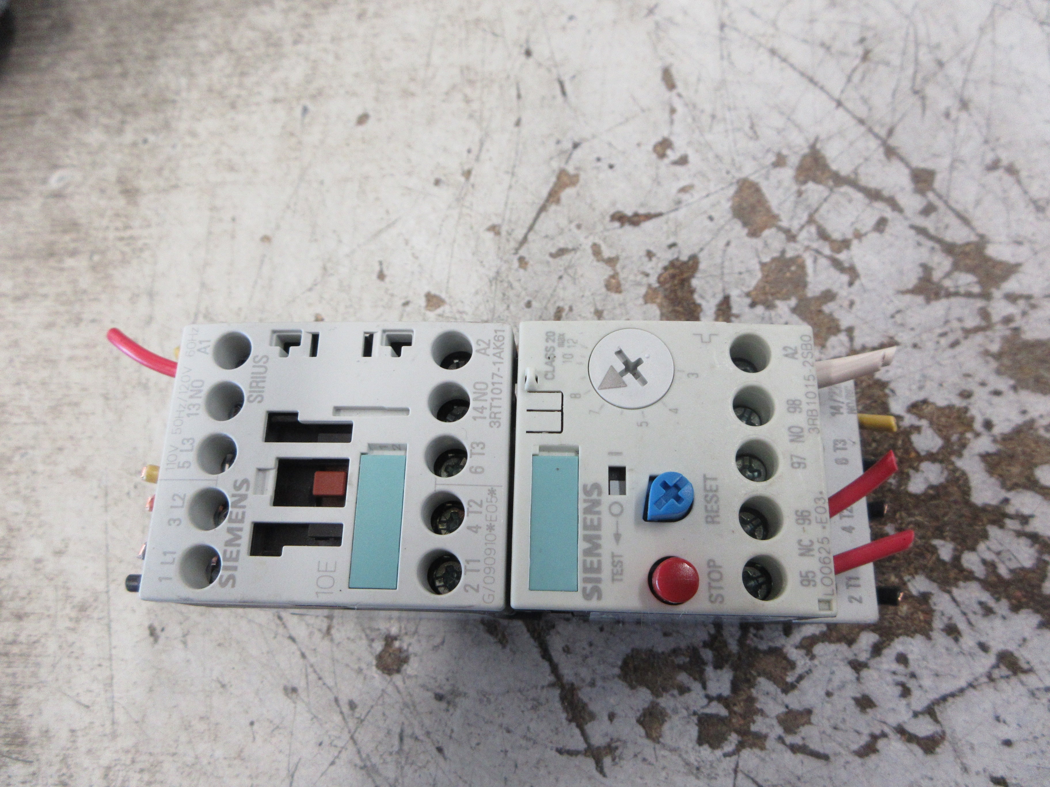 Siemens Sirius Starter 3RT1017-1AK61 / 3RB1015-2SB0 110V Coil Trip: 3-12A Used