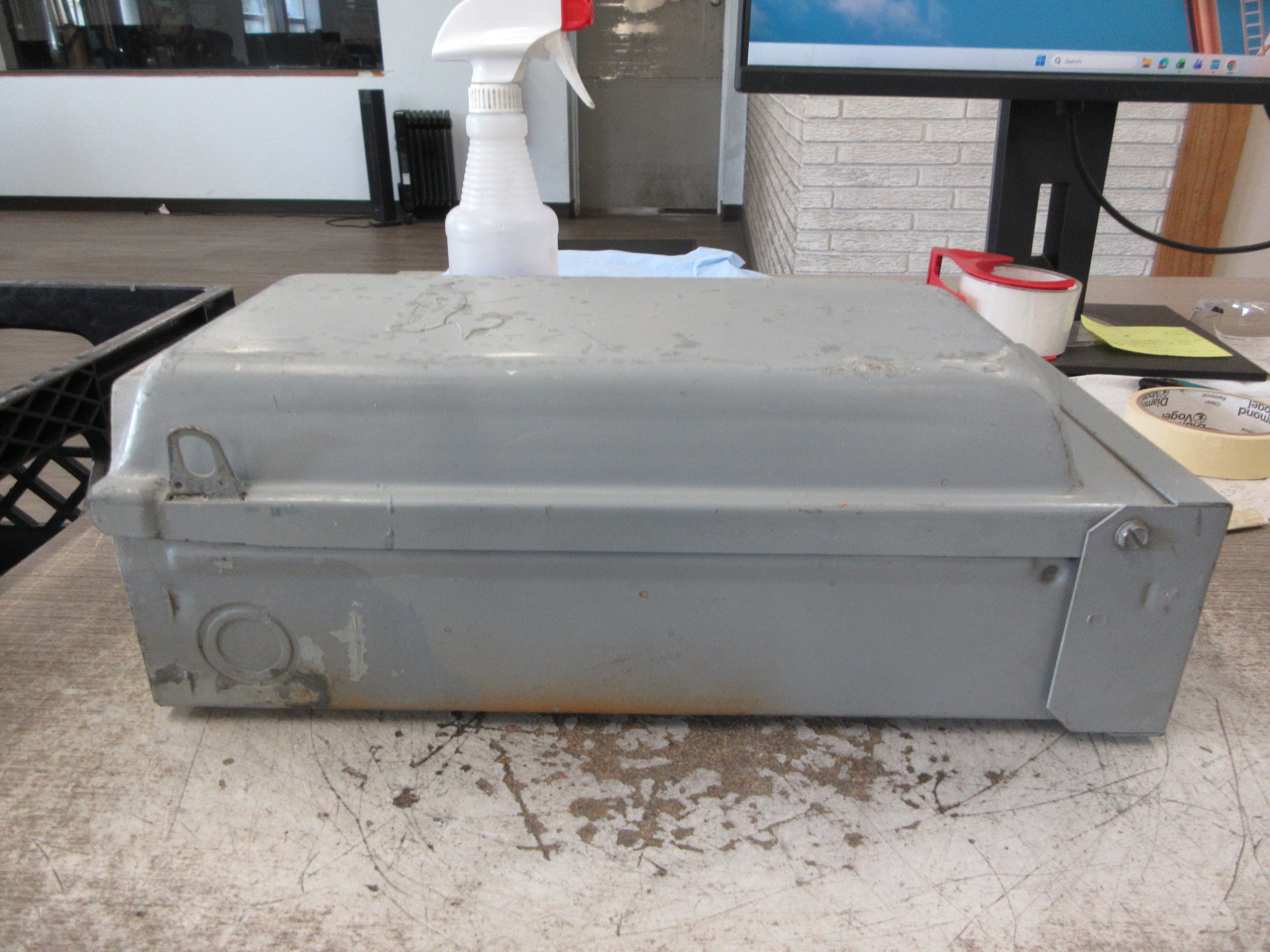 Midwest Electric 3R Power Outlet U011C010 70A Max 120/240V 3W 1Ph Used