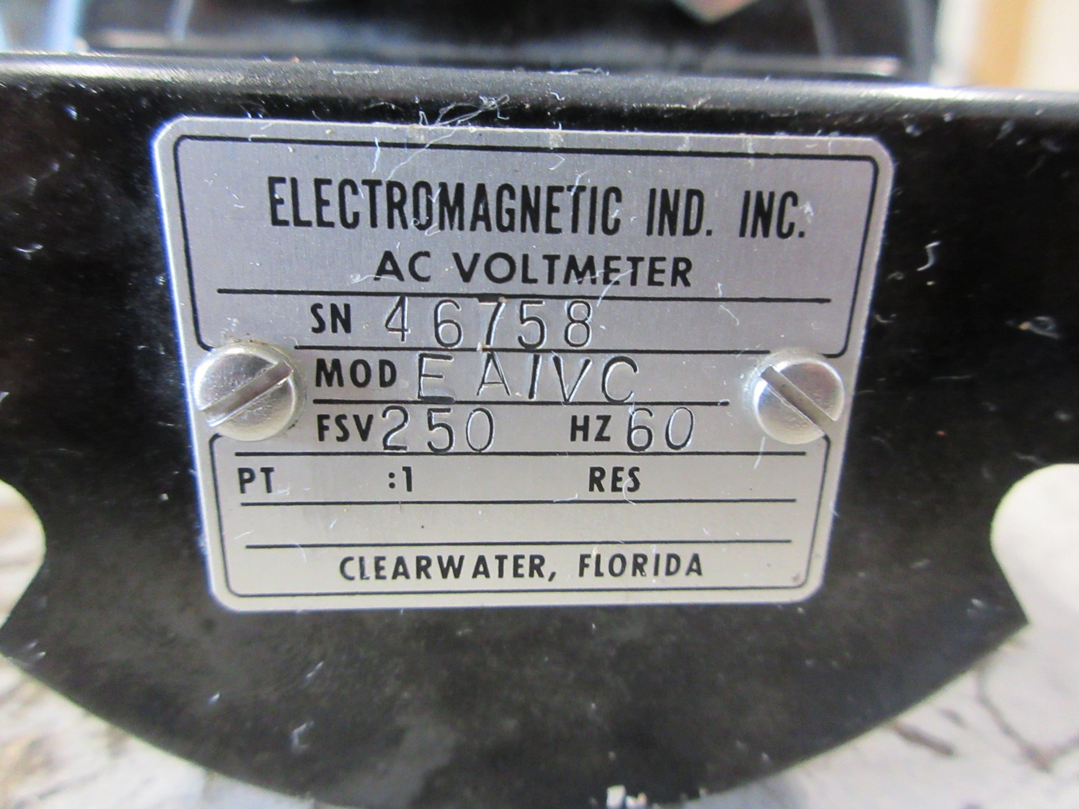 Square D AC Voltmeter EAIVC Range: 0-600V Used