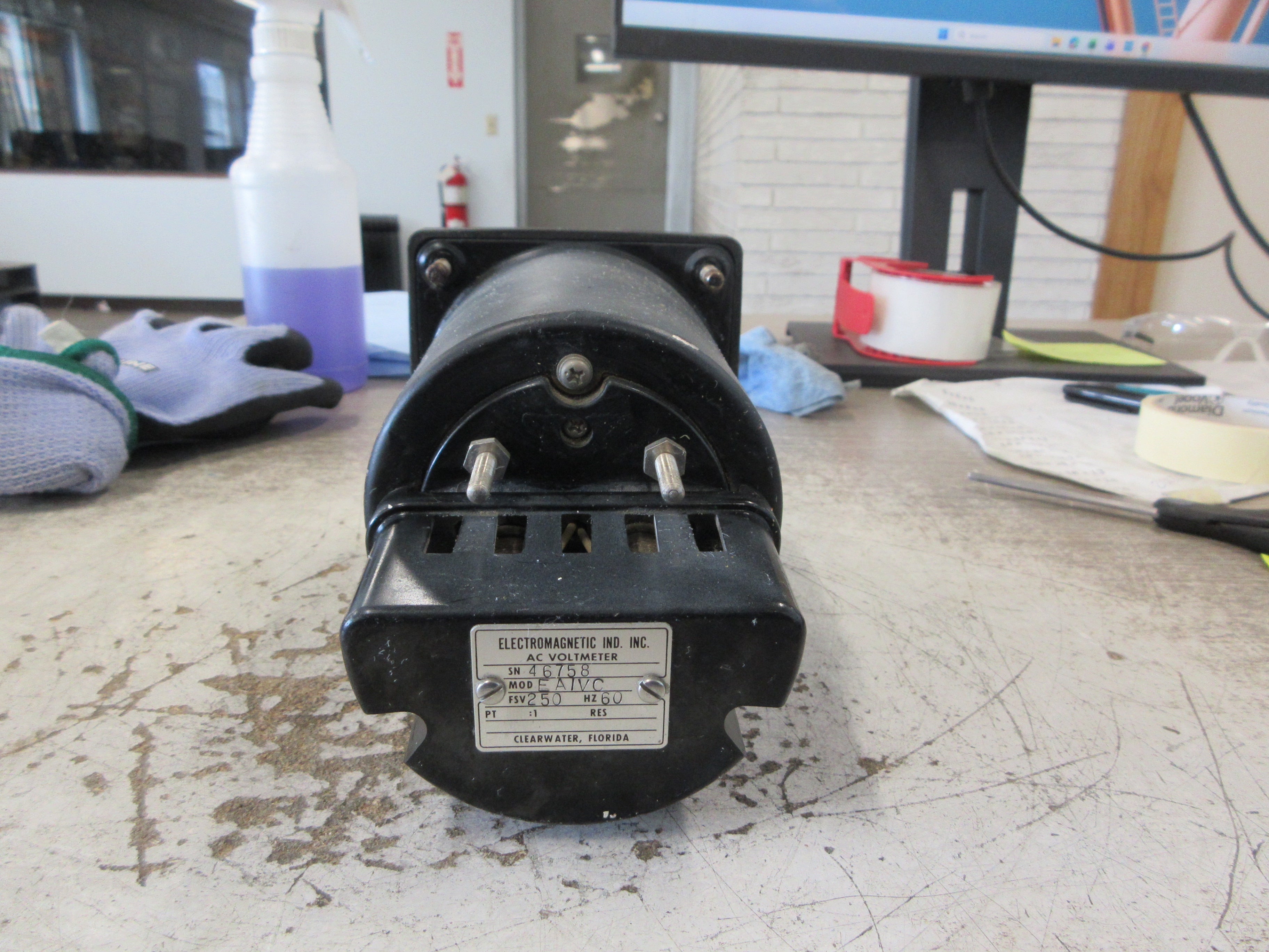 Square D AC Voltmeter EAIVC Range: 0-600V Used