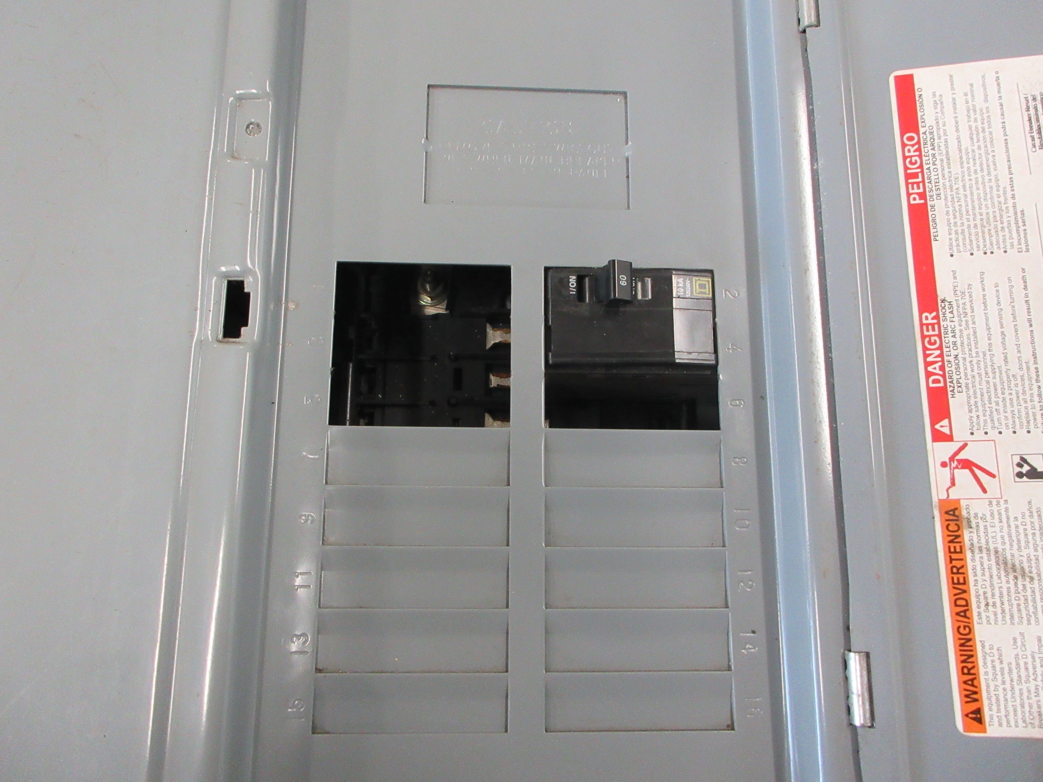 Square D Main Lug Circuit Breaker Panel QOC16US 100A 120-240V 16-Circuit Used