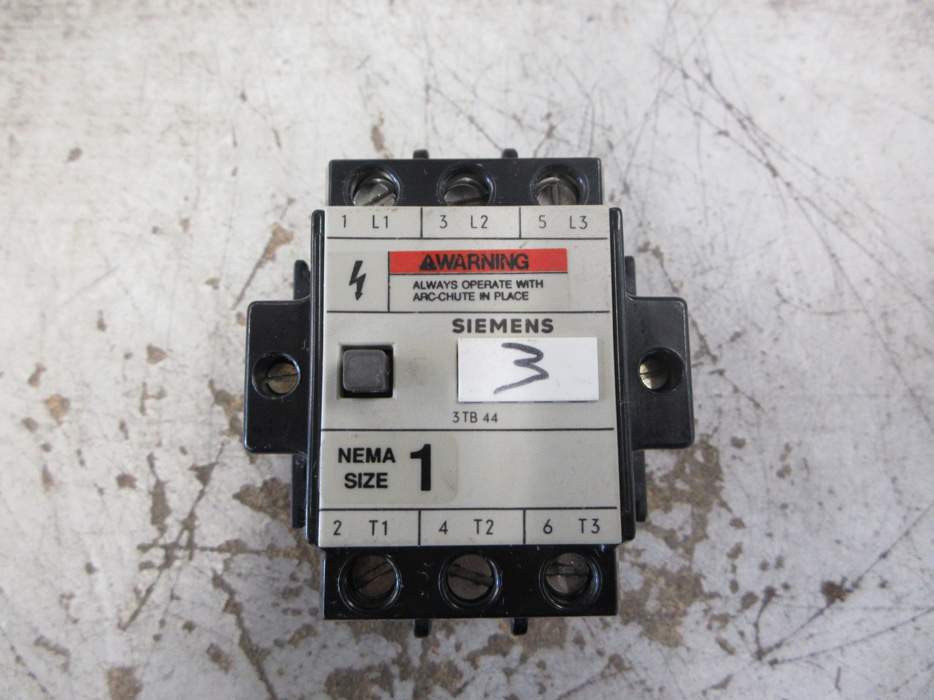 Siemens Size 1 Contactor 3TB44 17-0A 120C Coil 27A 600V Used