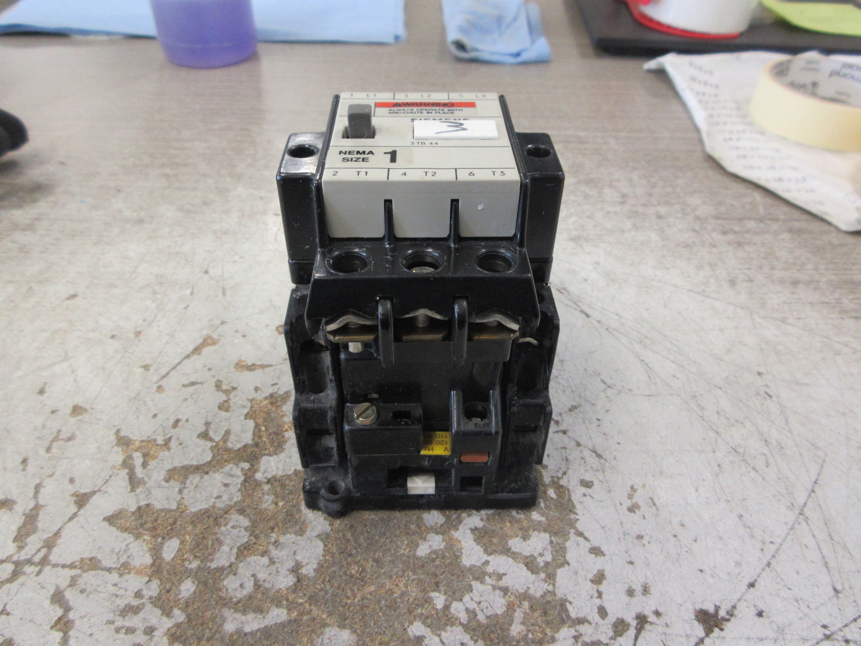 Siemens Size 1 Contactor 3TB44 17-0A 120C Coil 27A 600V Used