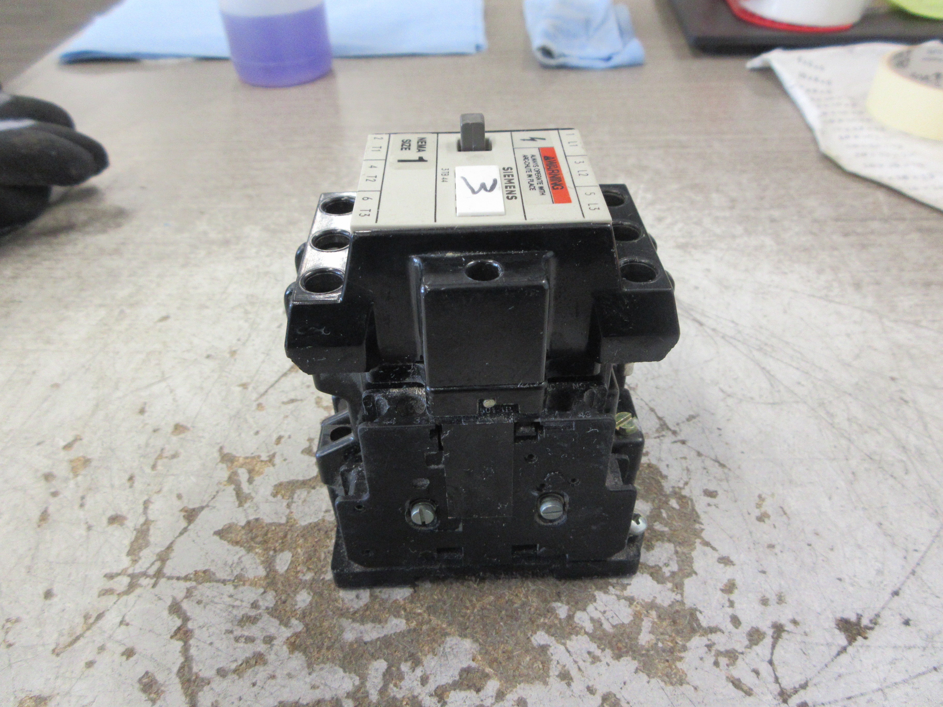 Siemens Size 1 Contactor 3TB44 17-0A 120C Coil 27A 600V Used