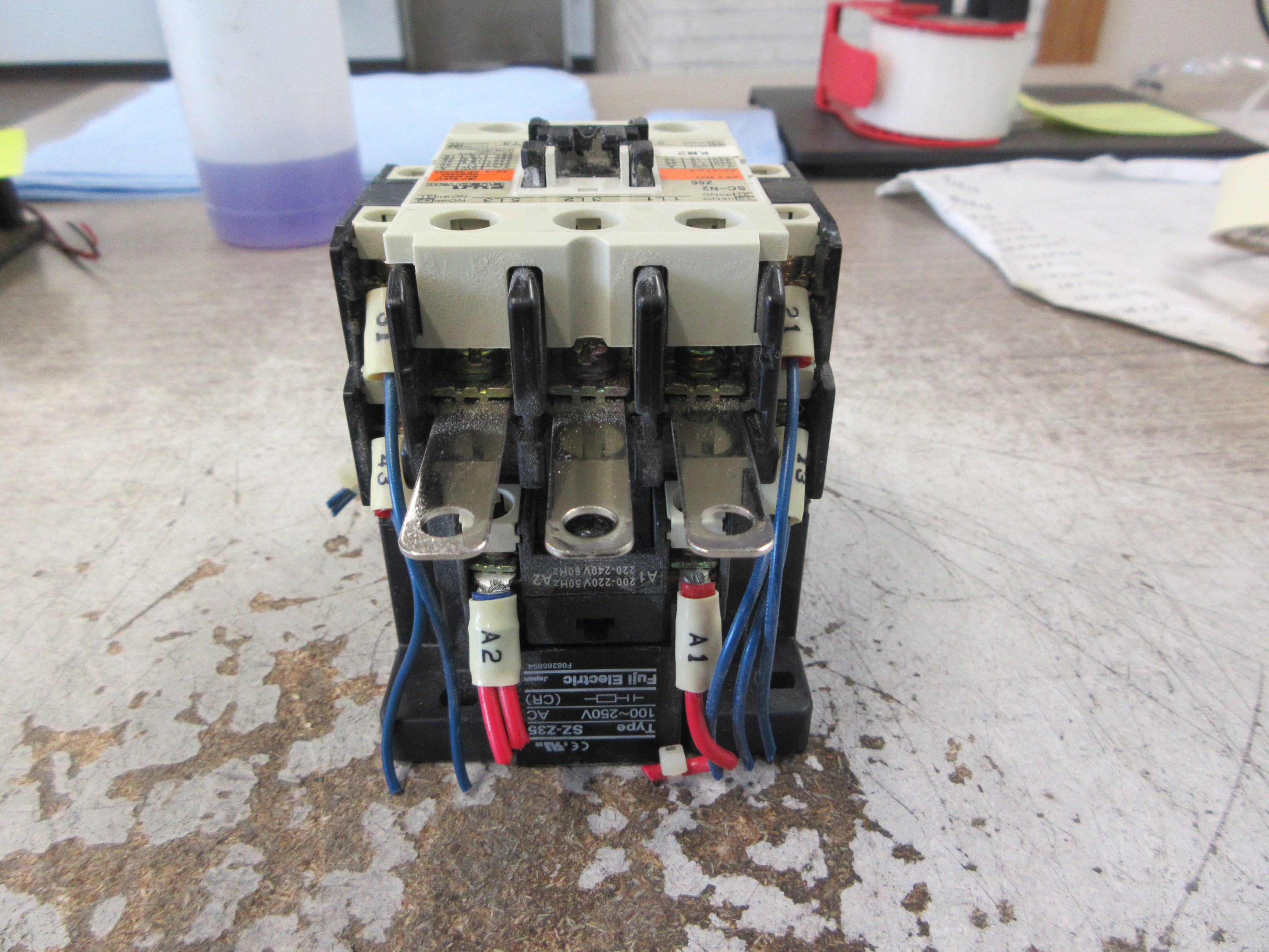 Fuji Electric Contactor SC-N2 Z56 220-240V Coil 40A W/Surge Suppressor Used