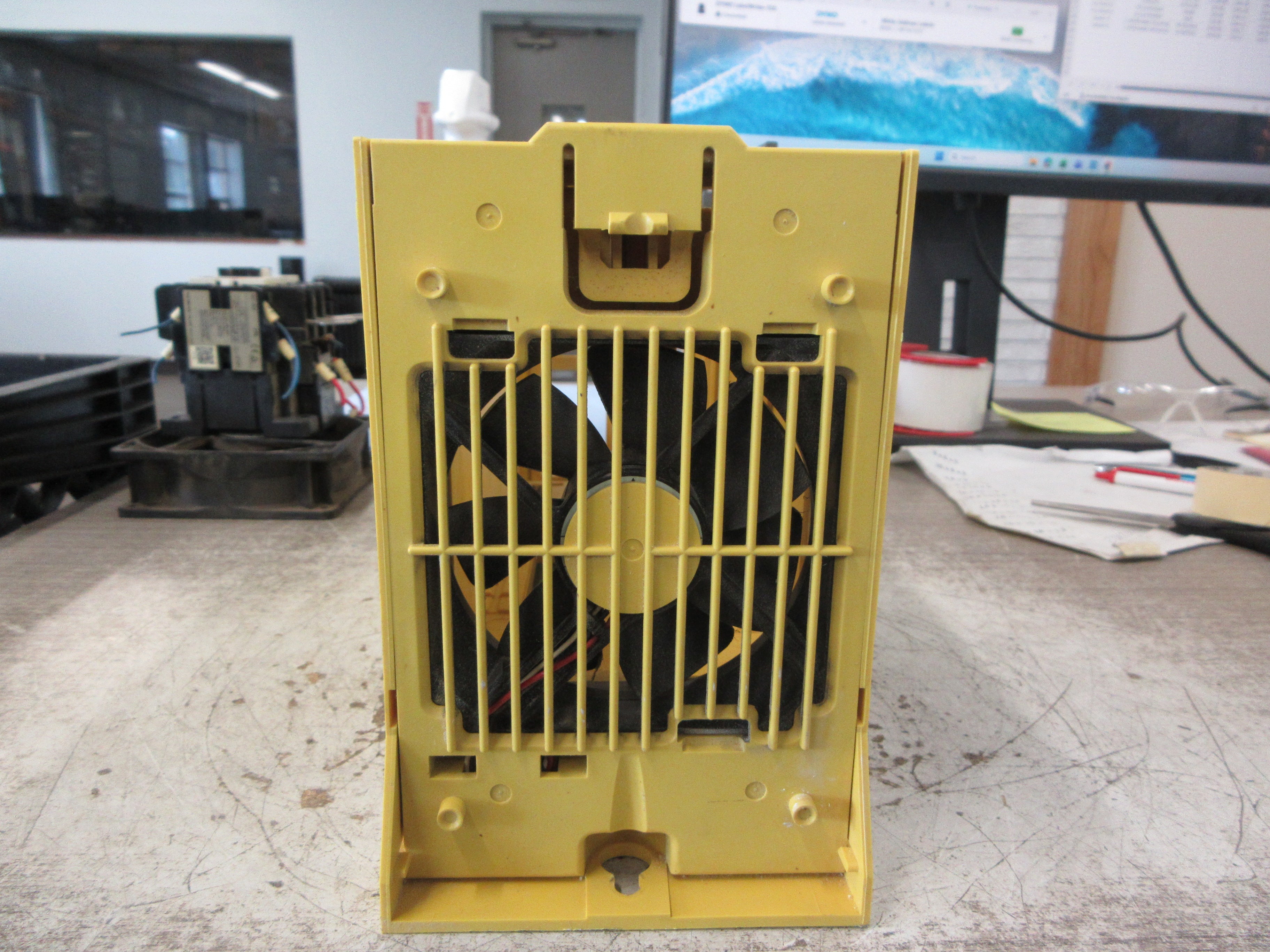 Fanuc Backplane A05B-2400-C060 2-Slot Used