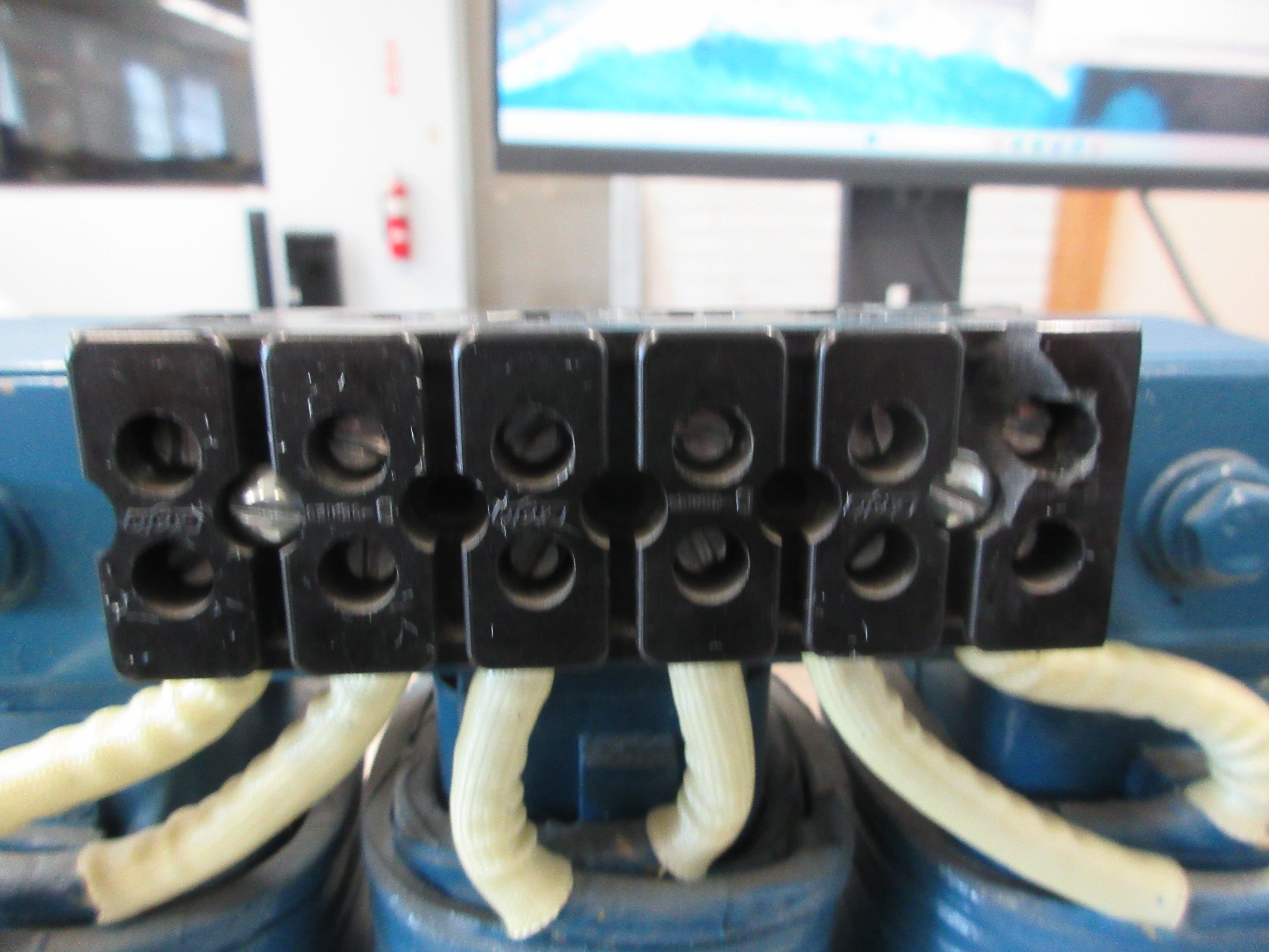 MTE 3Ph Line Reactor RL-05502 0.5mH 55A 600V 50/60Hz Used