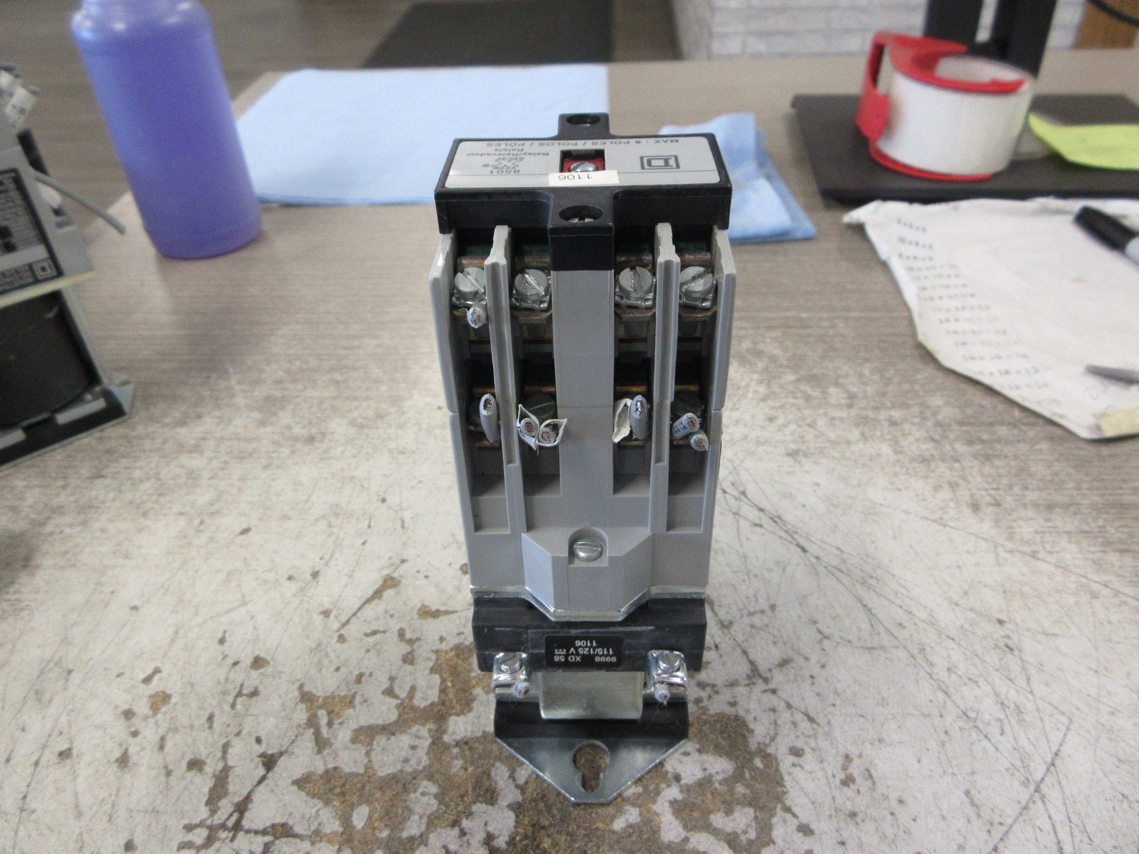 Square D Industrial Control Relay 8501XD080 115/125VDC Coil Ser. A Used