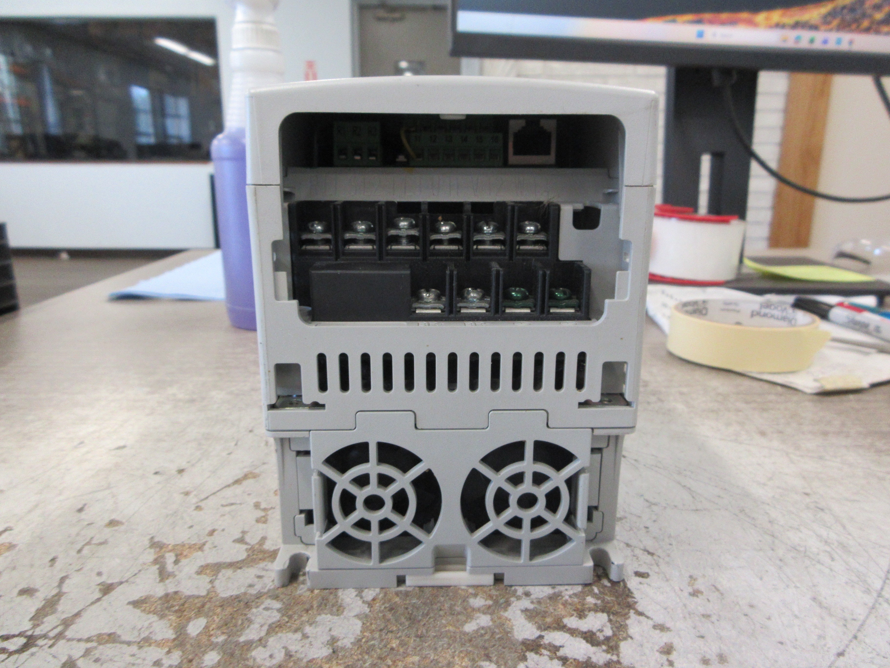 Allen-Bradley PowerFlex 4 AC Drive 22A-D8P7N104 Ser. A F/W: 6.01 5HP 3Ph Used