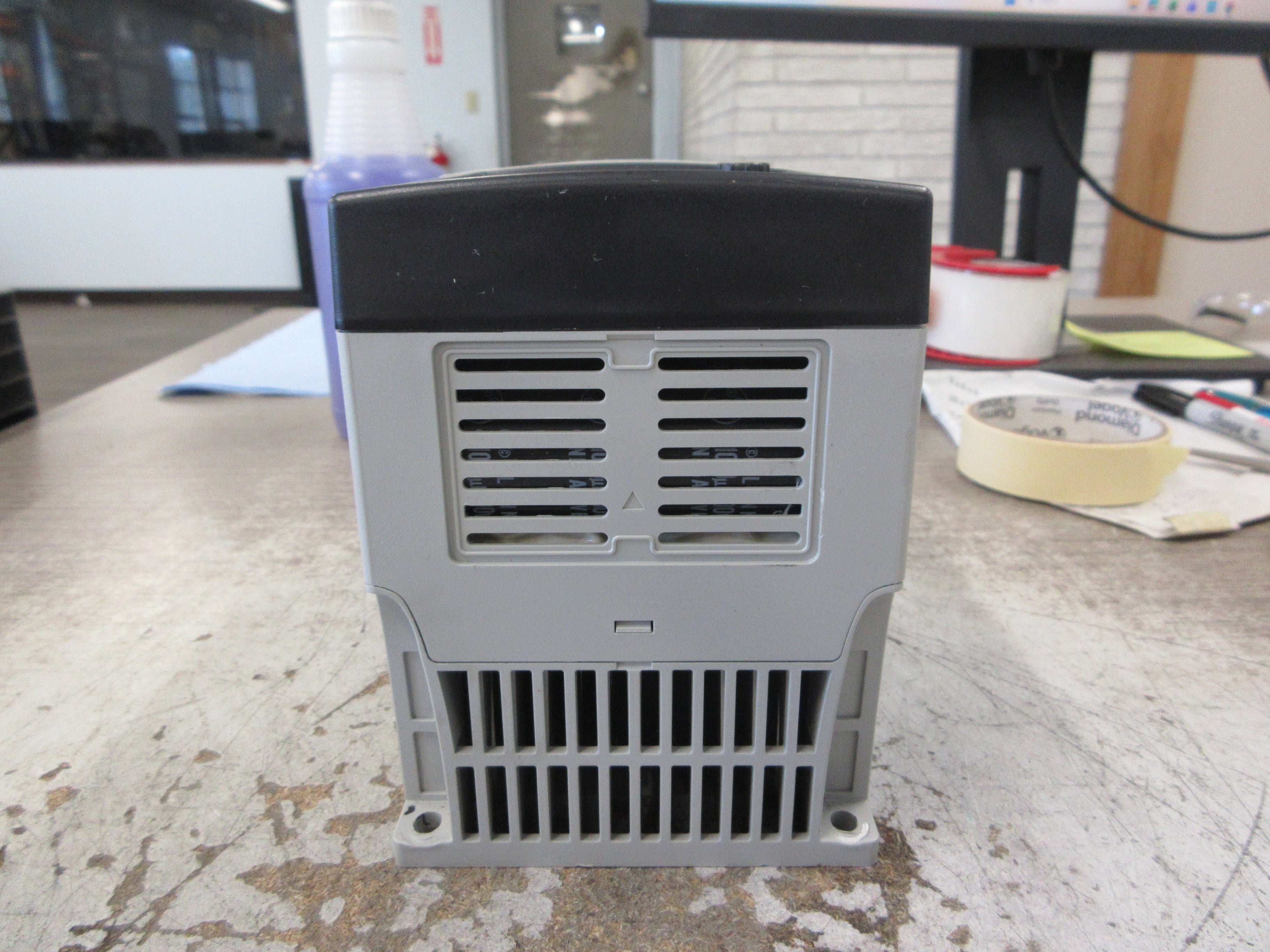 Allen-Bradley PowerFlex 4 AC Drive 22A-D8P7N104 Ser. A F/W: 6.01 5HP 3Ph Used