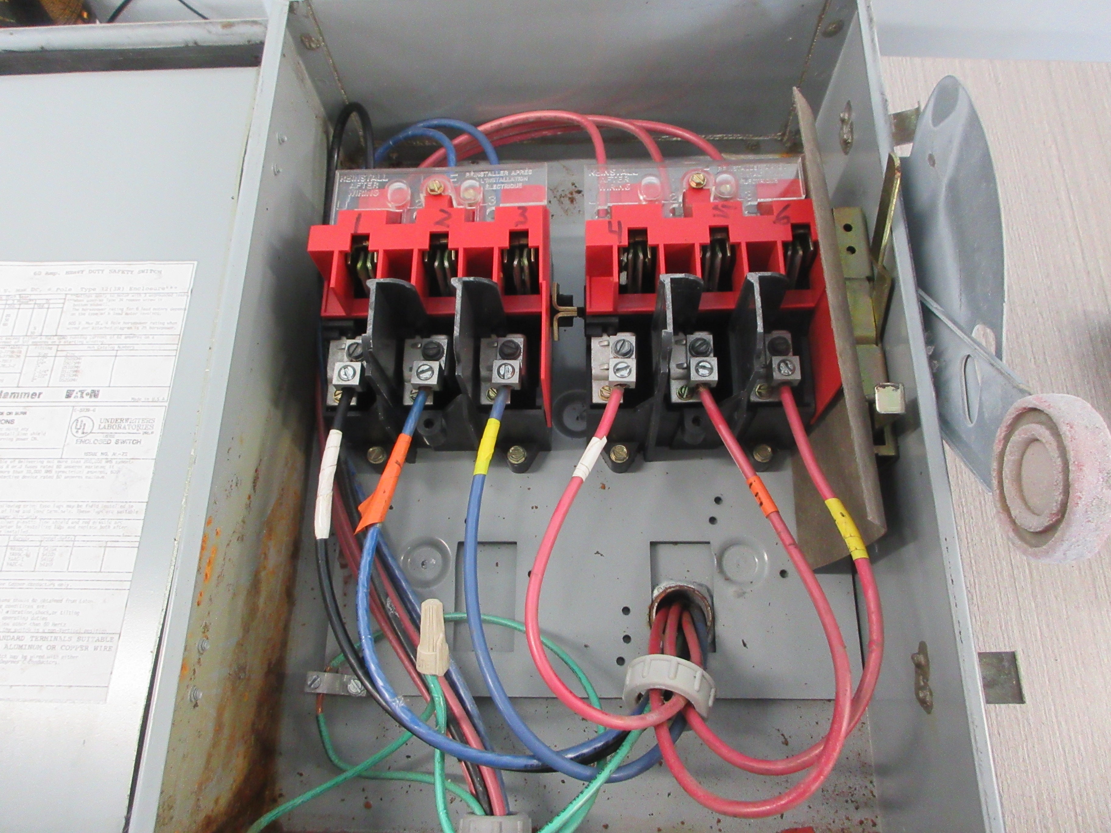 Eaton Cutler-Hammer 3R Non-Fusible Safety Switch/Disconnect DH662UDK 60A Used