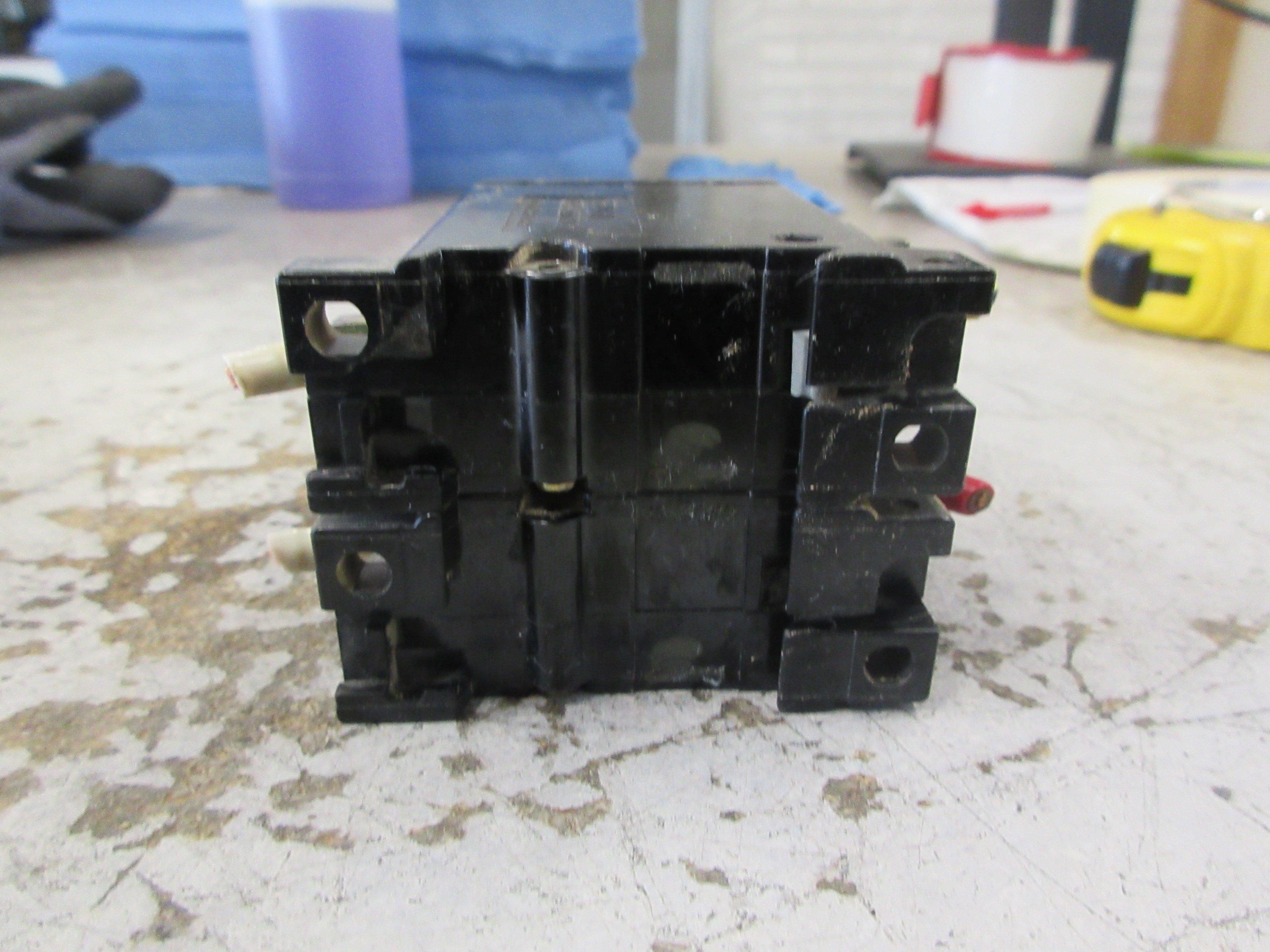 Fuji Electric Circuit Breaker CP32D-10A 250V 10A 2P Used