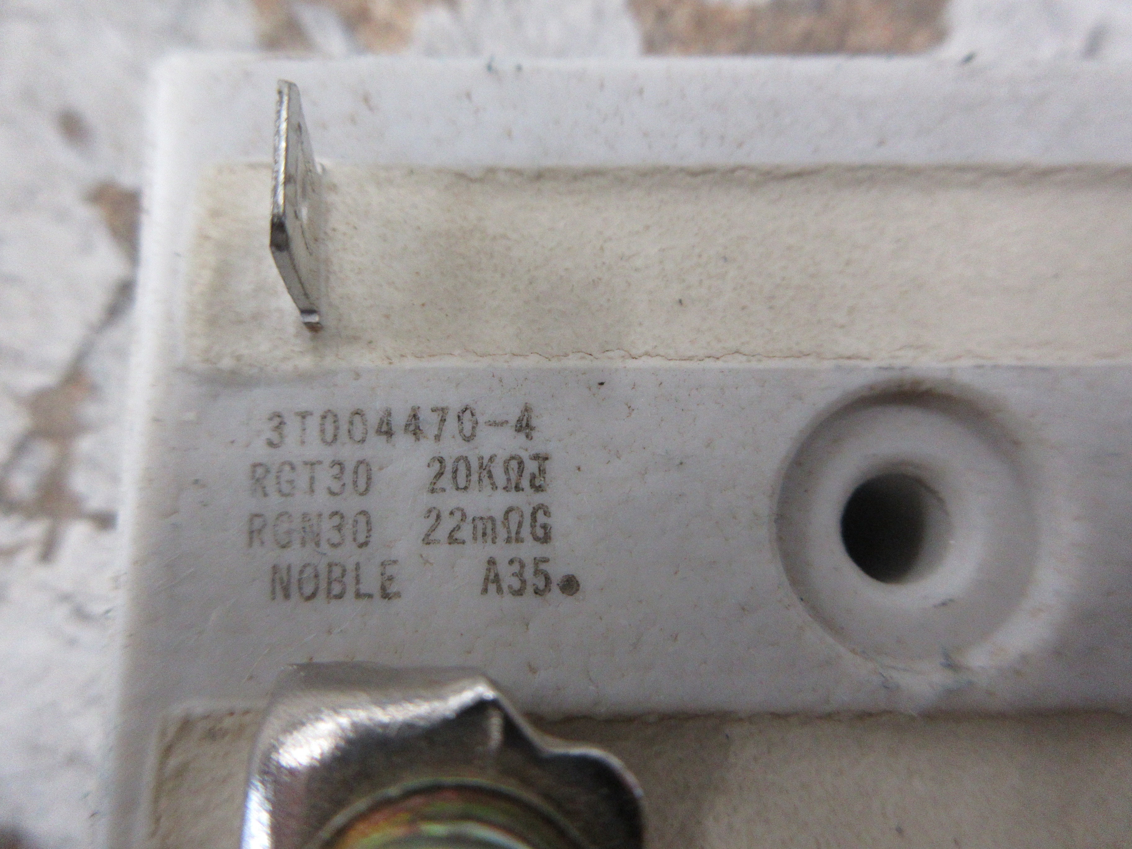 Noble Resistor 3T004470-4 Used