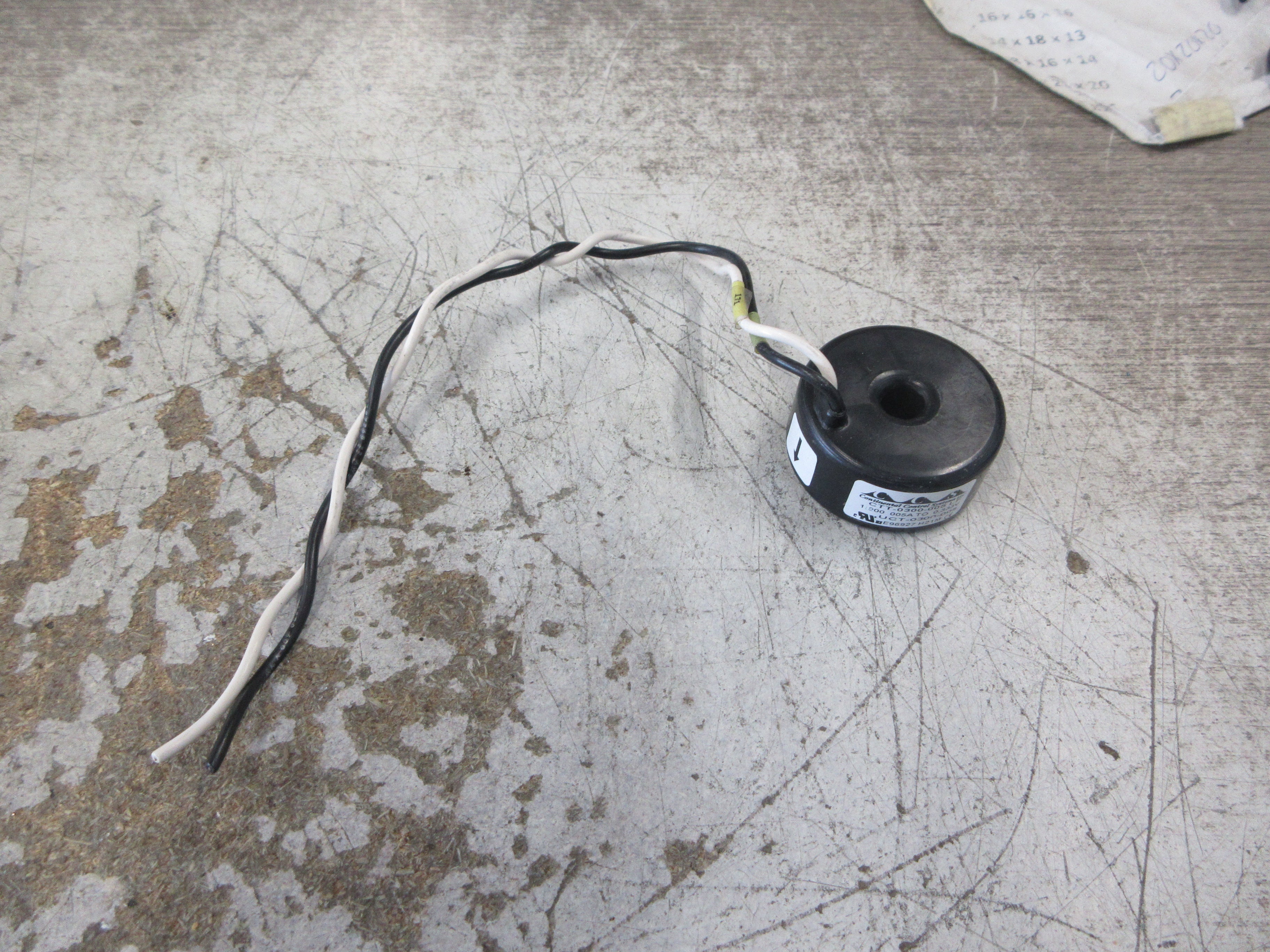 Continental Control Systems Current Transformer CTT-0300-005 LF Ratio 1:900 Used