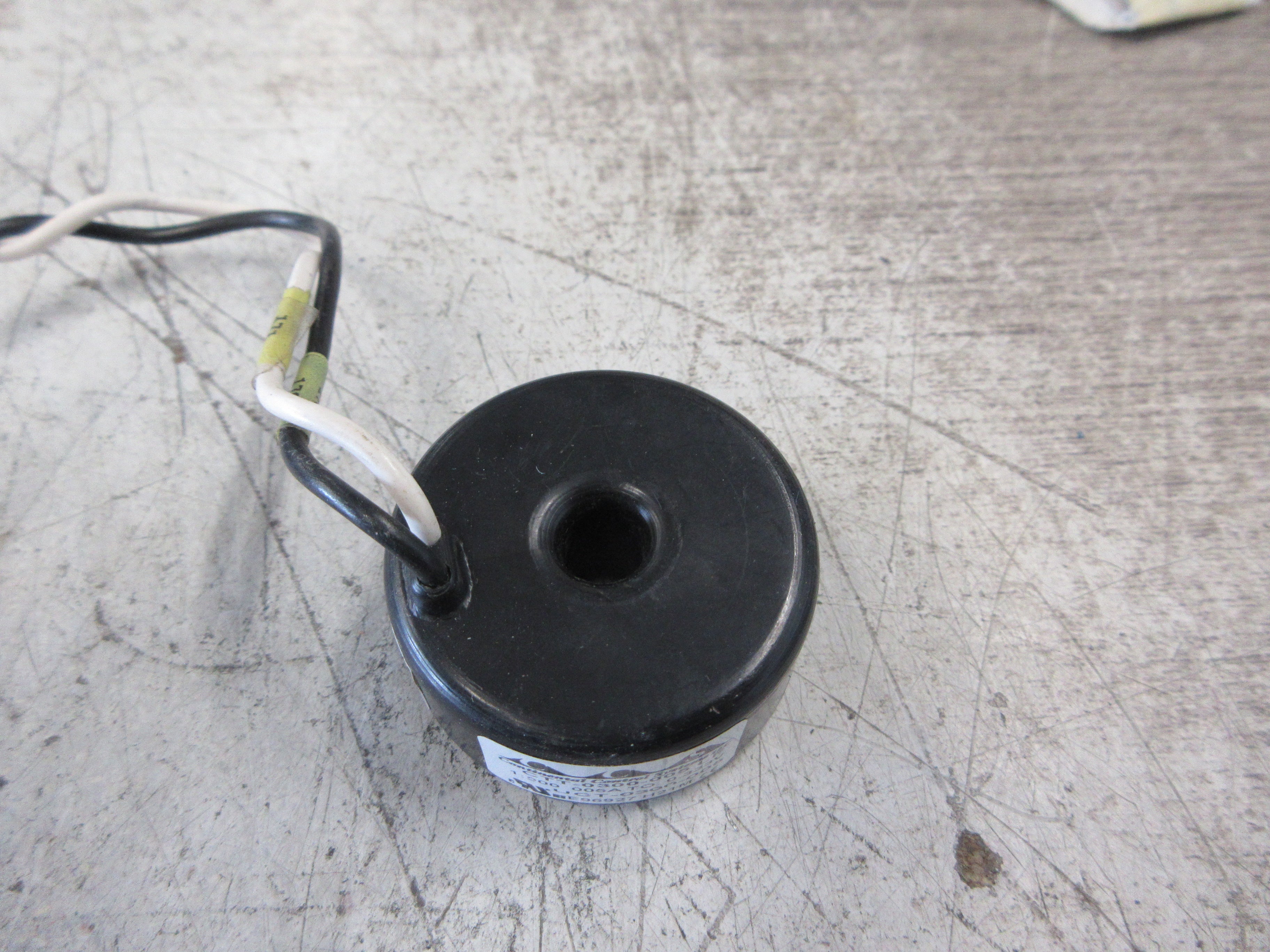 Continental Control Systems Current Transformer CTT-0300-005 LF Ratio 1:900 Used