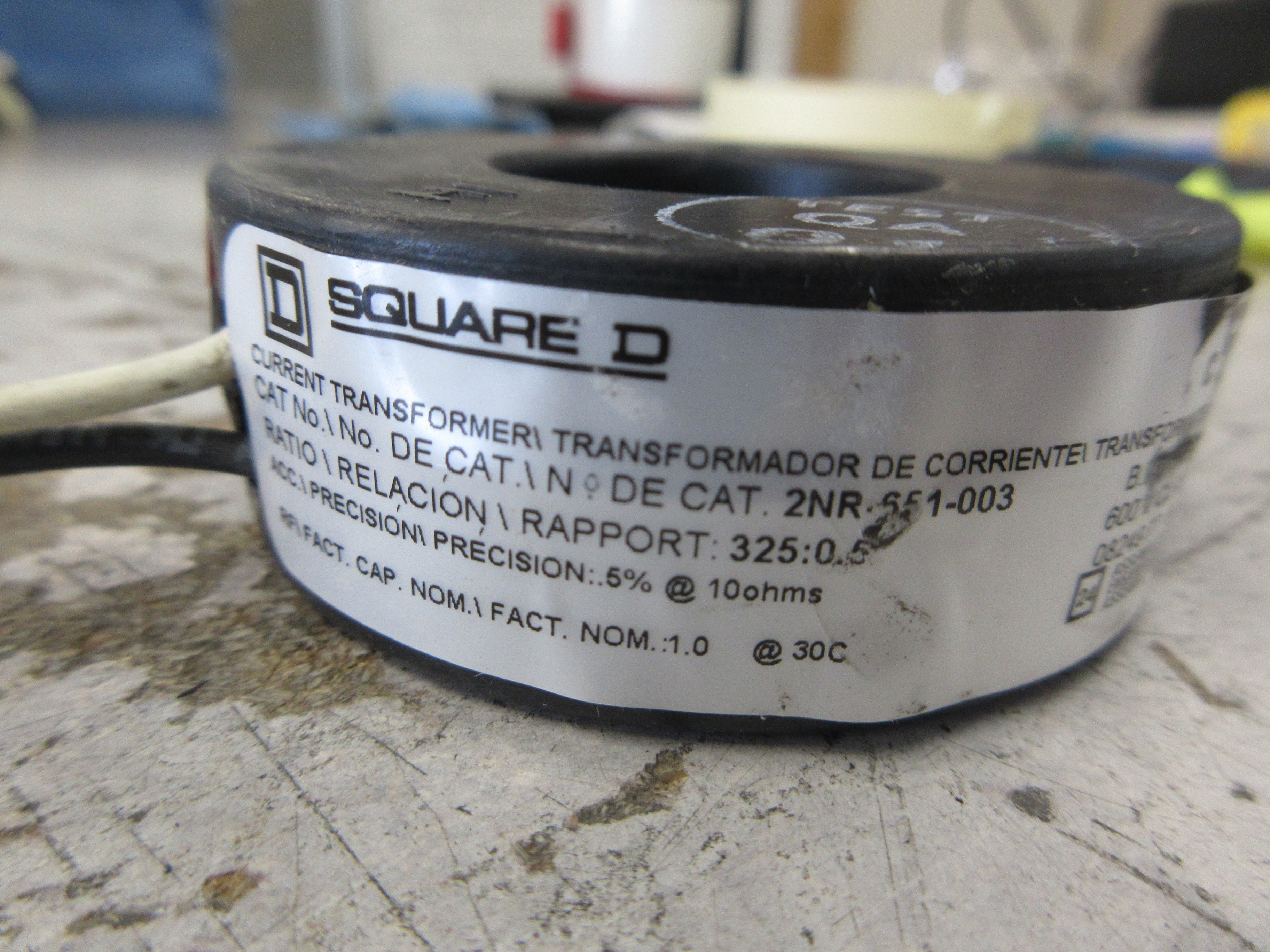 Square D Current Transformer 2NR-651-003 Ratio 325:0.5A 600V 60Hz 10KV BIL Used