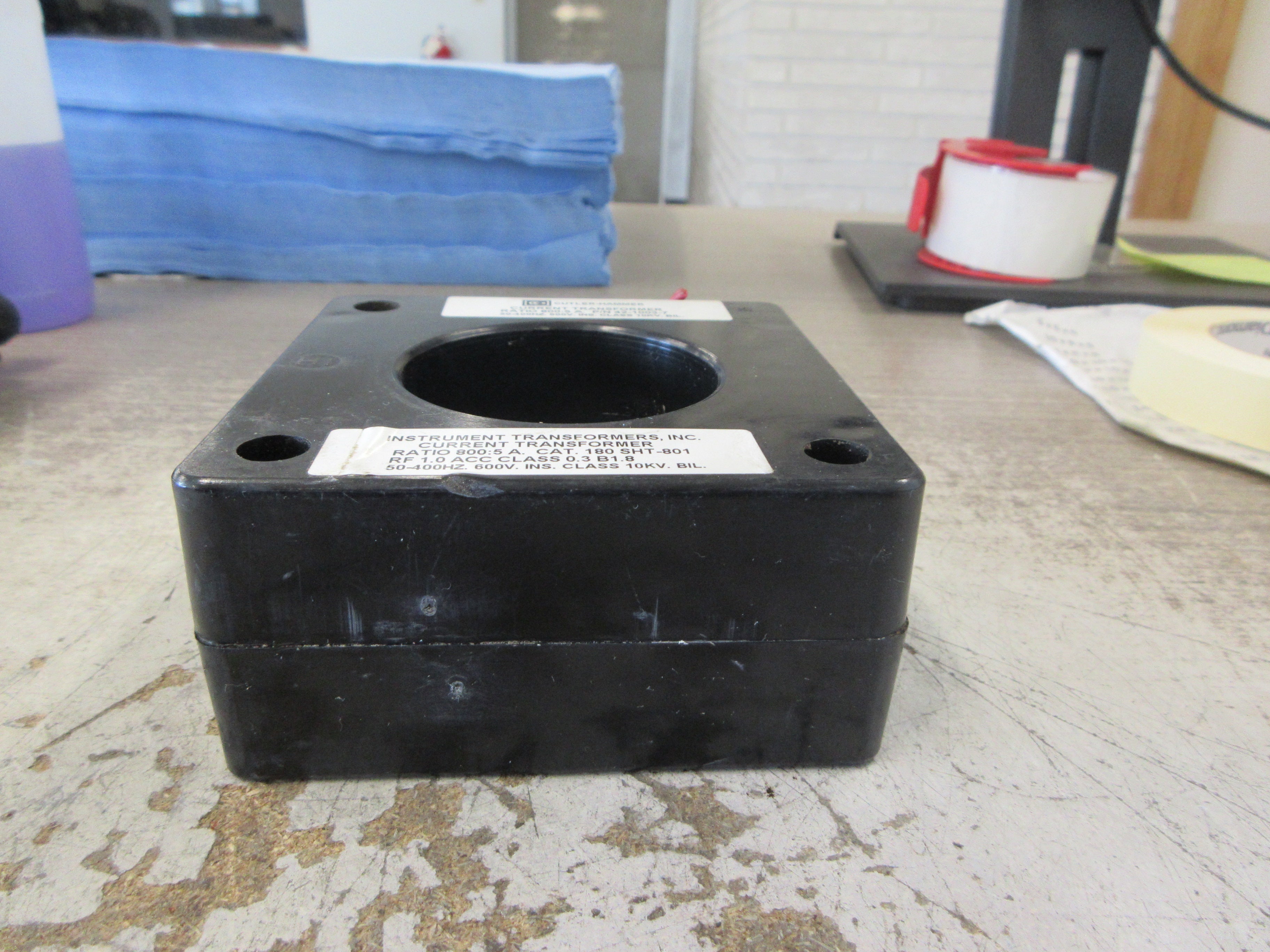 Cutler-Hammer Current Transformer 42-1003-7 Ratio 800:5A 600V 50-400Hz Used