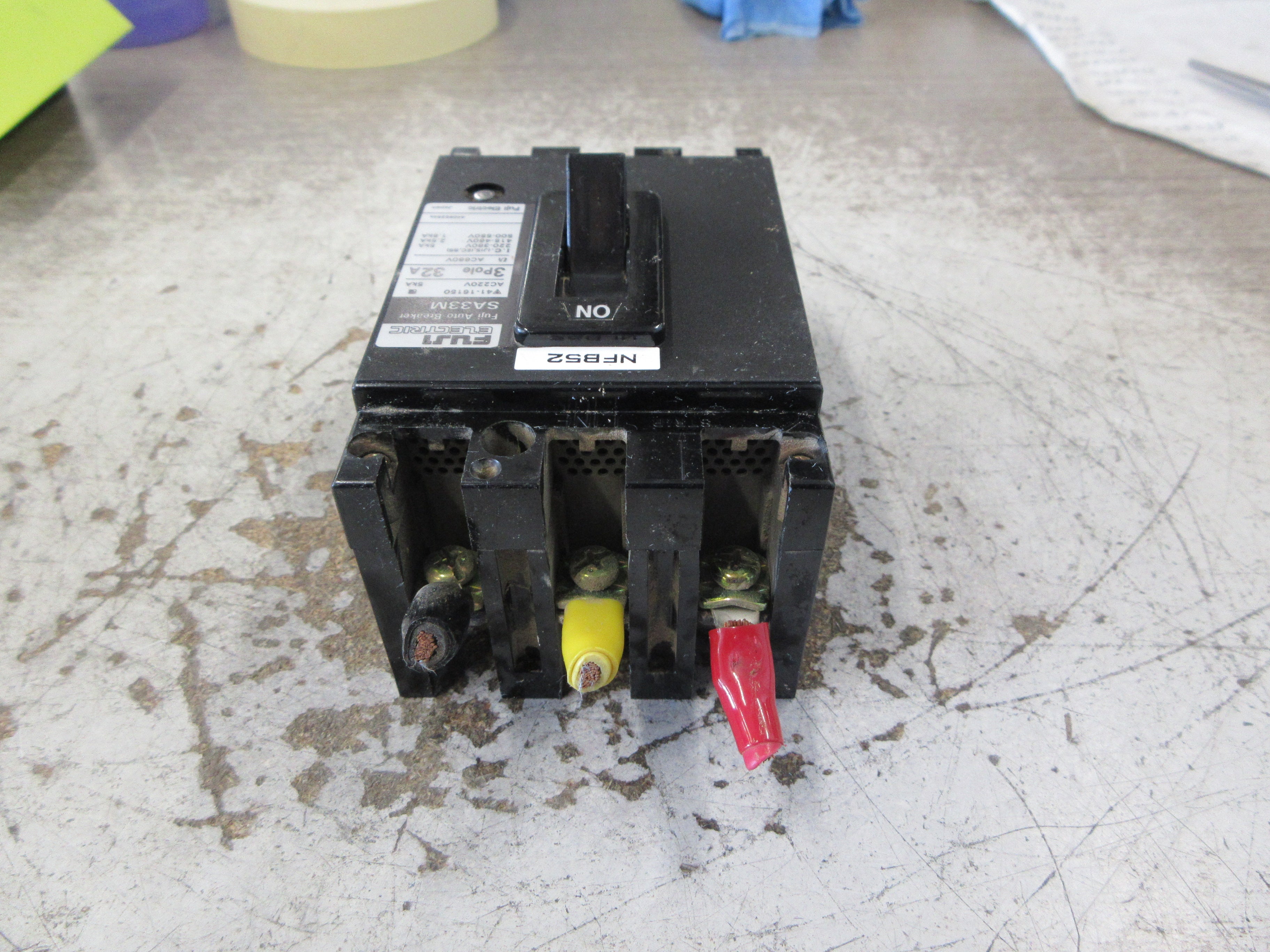 Fuji Electric Circuit Breaker SA33M 32A 550V 3P Used