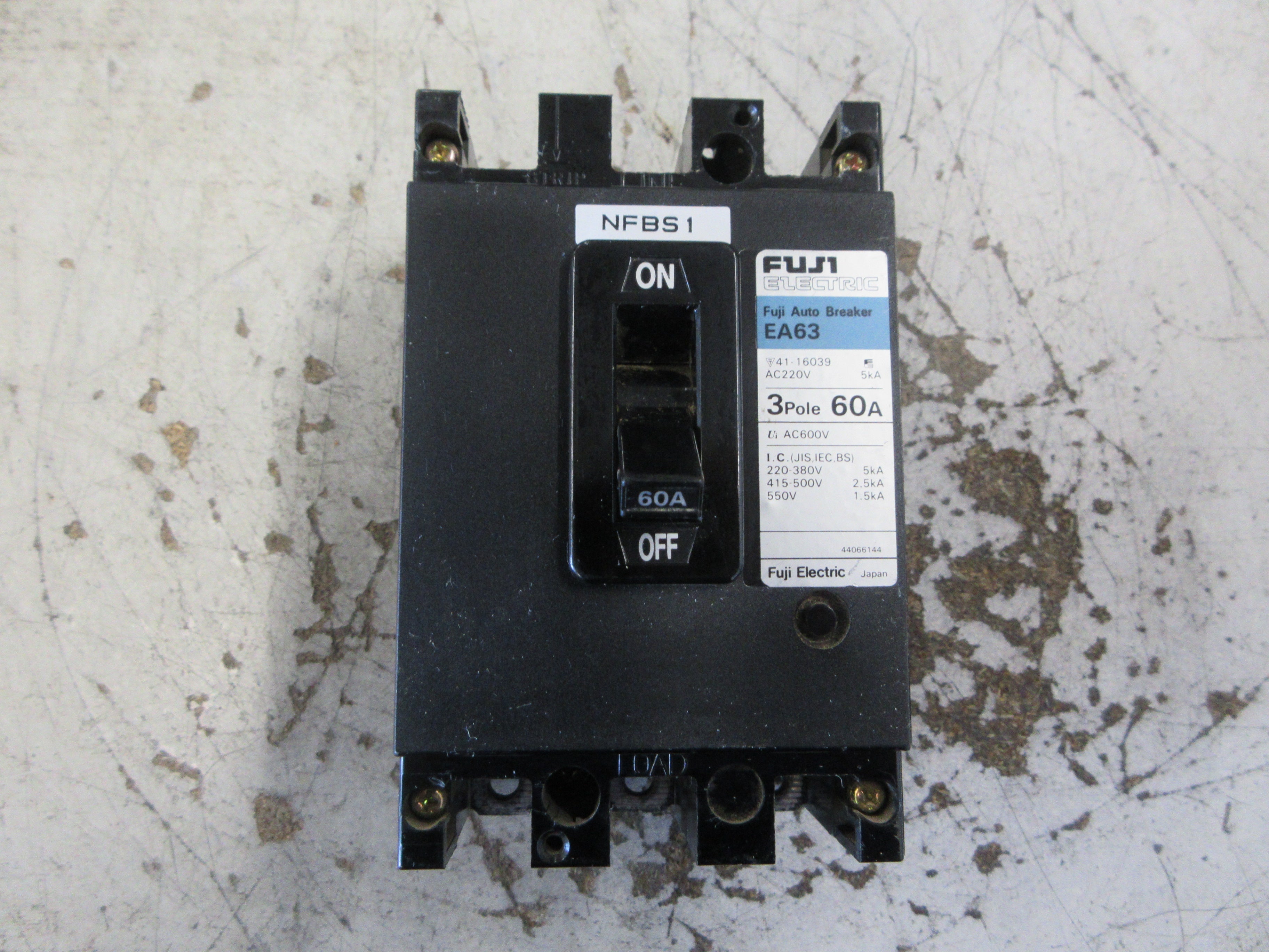 Fuji Electric Circuit Breaker EA63 60A 600V 3P *No Terminal Screws* Used