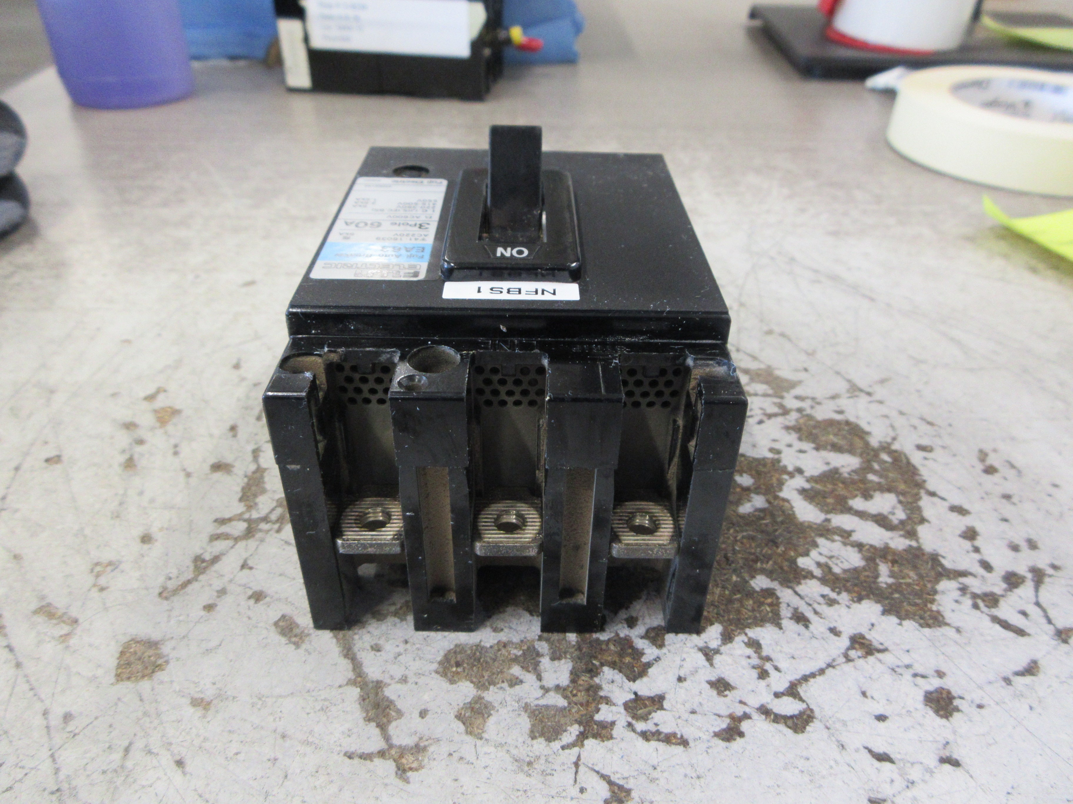 Fuji Electric Circuit Breaker EA63 60A 600V 3P *No Terminal Screws* Used