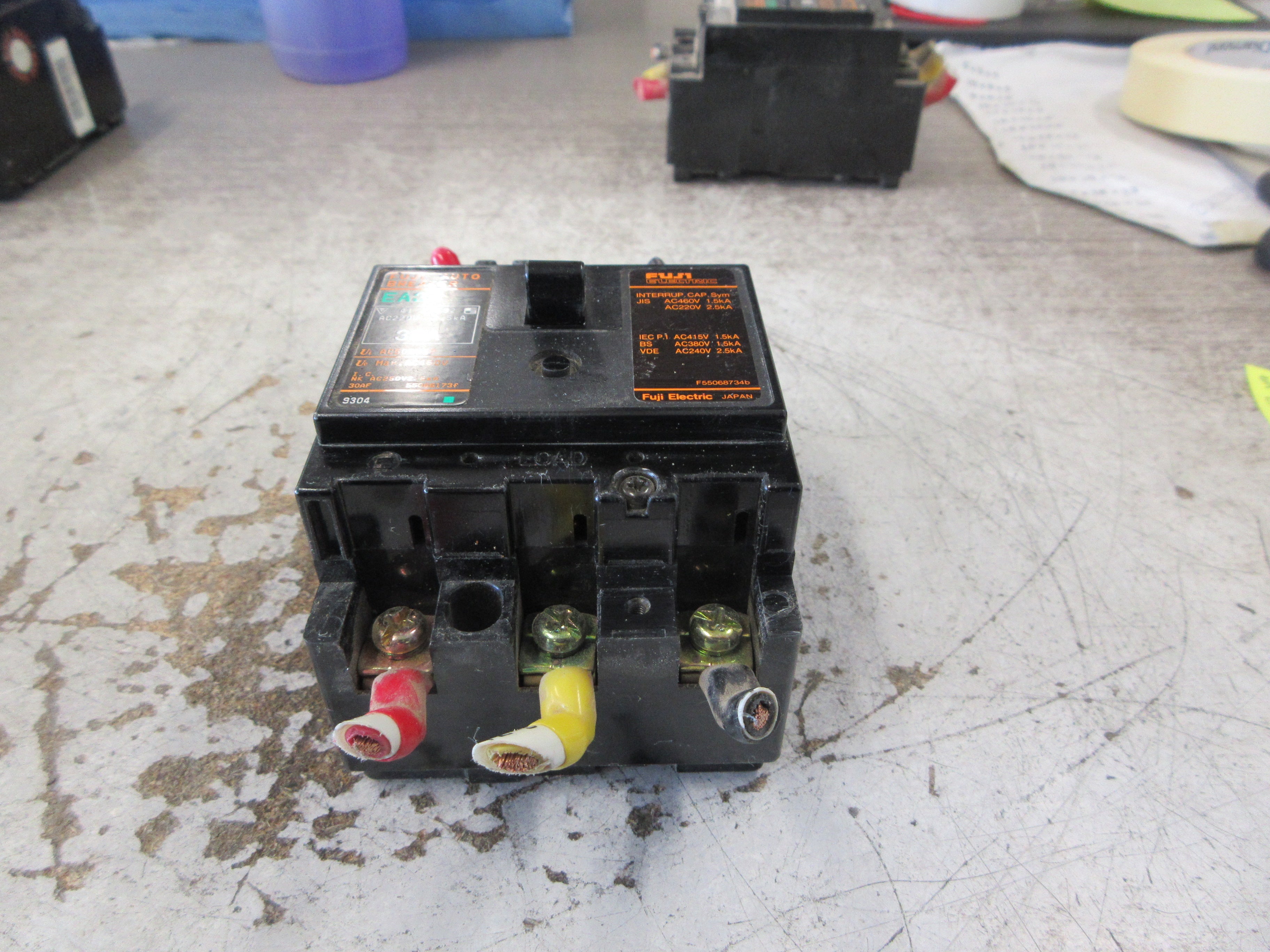 Fuji Electric Circuit Breaker EA33 30A 460V 3P Used