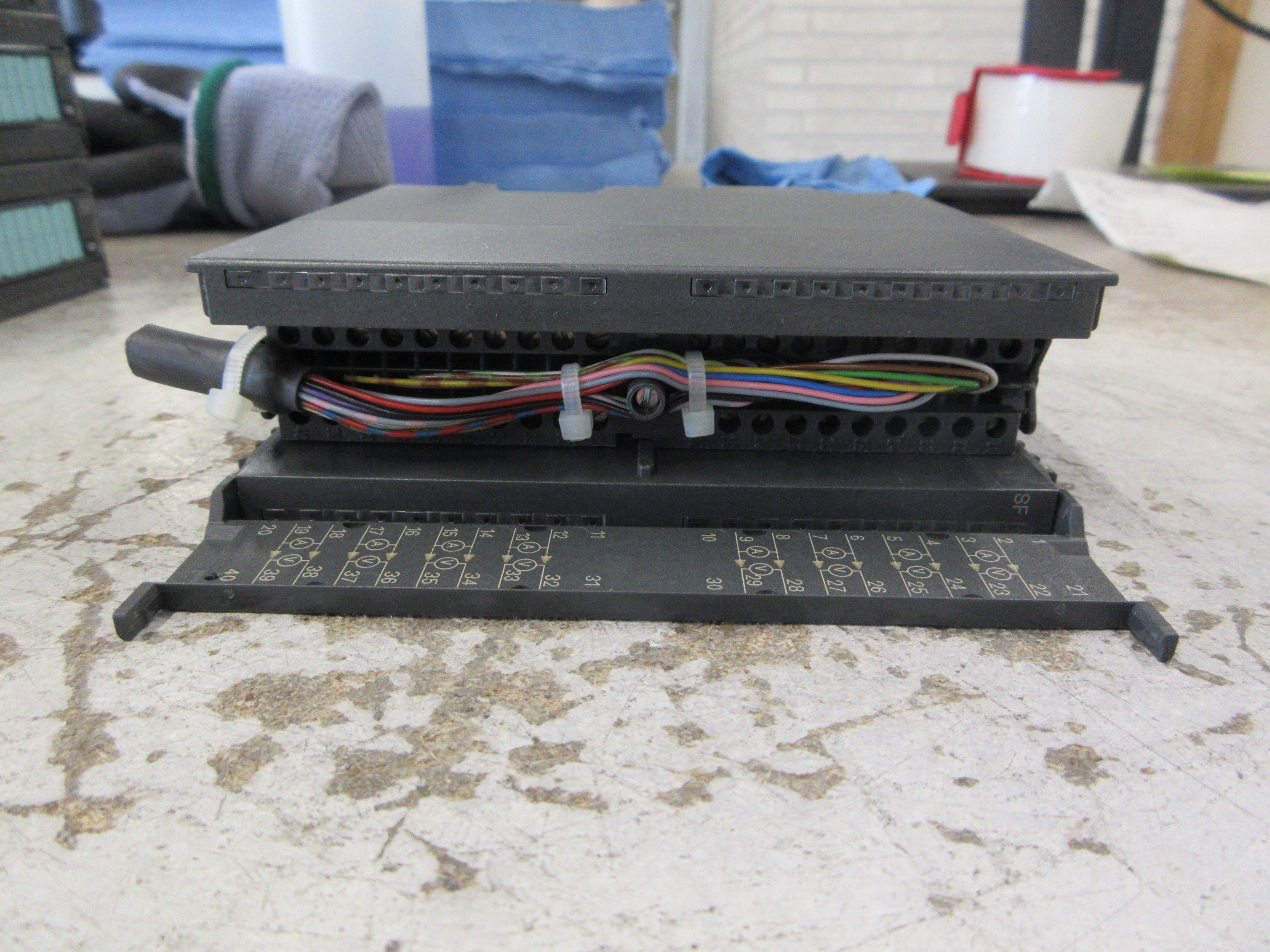 Siemens Simatic S7-300 Analog Input Module 6ES7 331-7NF00-0AB0 FS: 16 Used