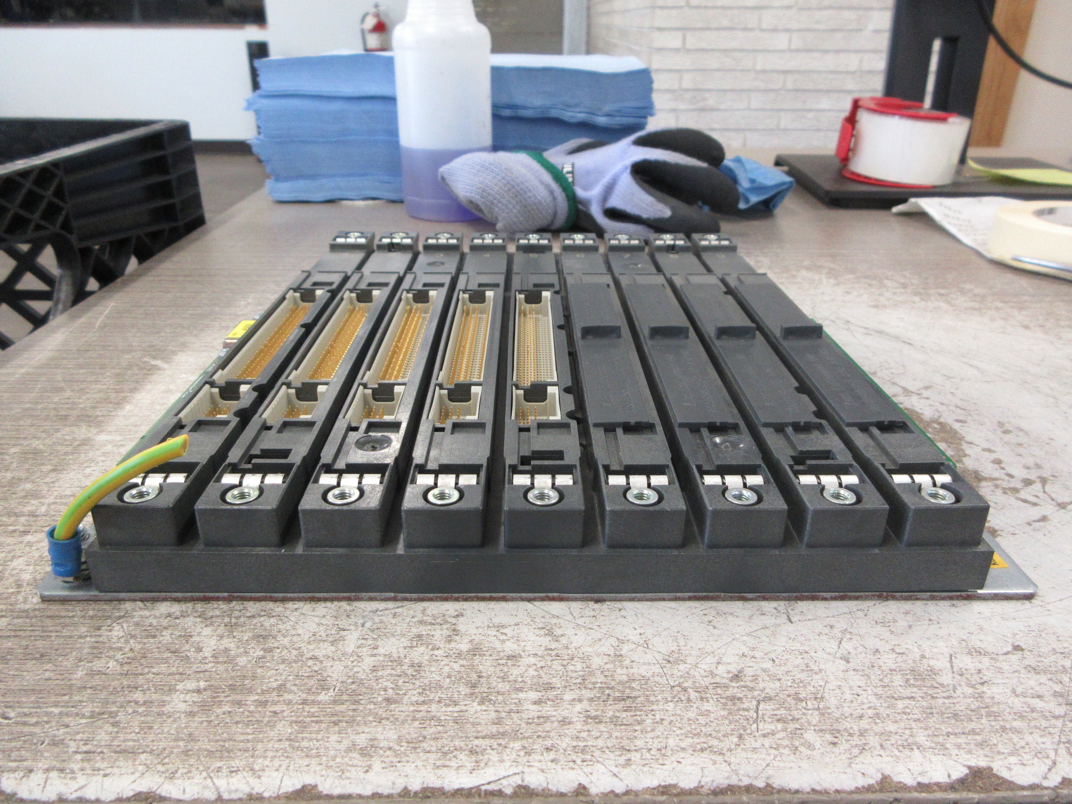 Siemens Simatic S7 UR2 Rack 6ES7 400-1JA01-0AA0 9-Slot Used