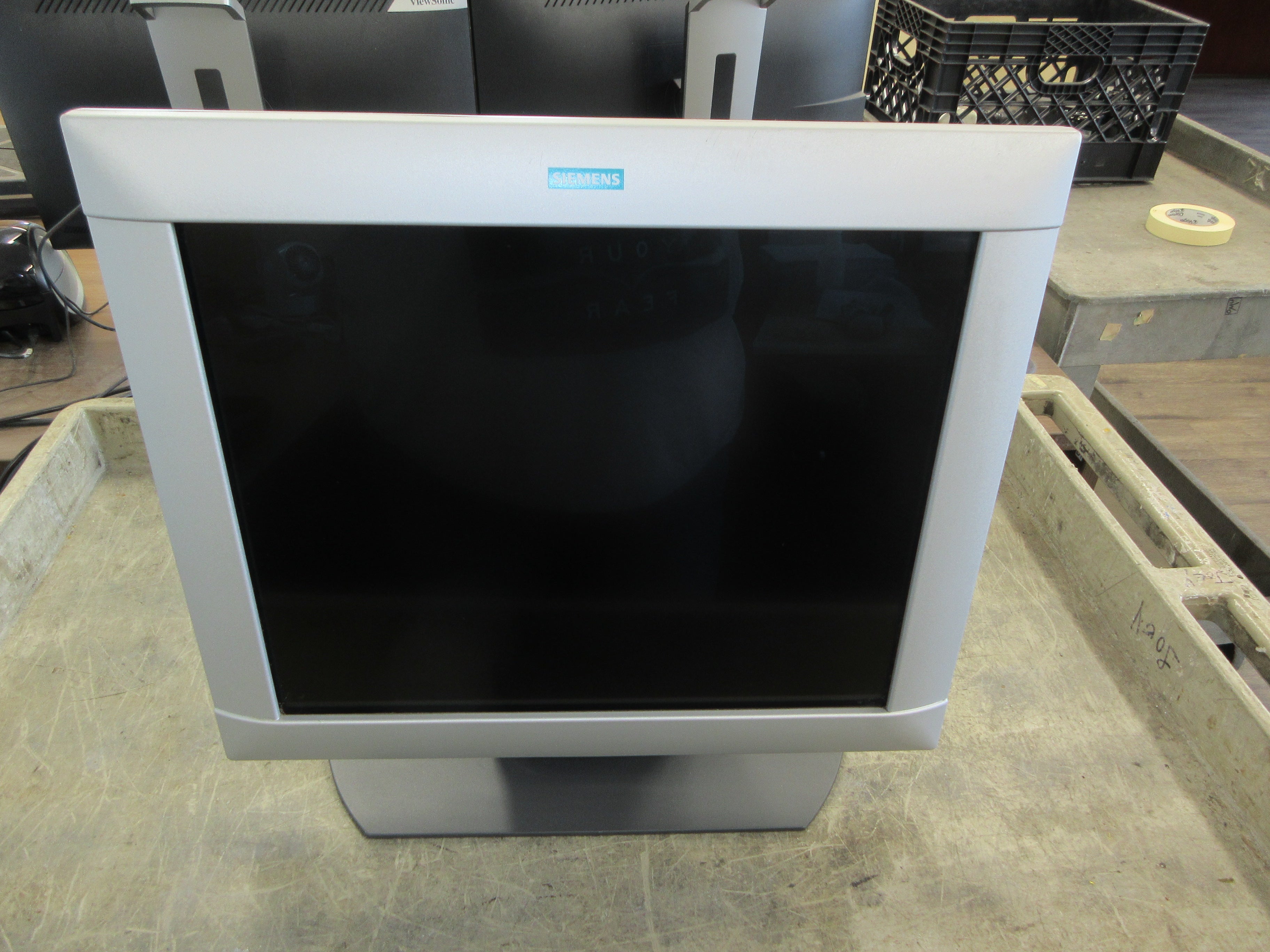 Siemens SCD 19101-D Flat Panel Display 6GF6220-0DA01 19" 1280X1024 Used