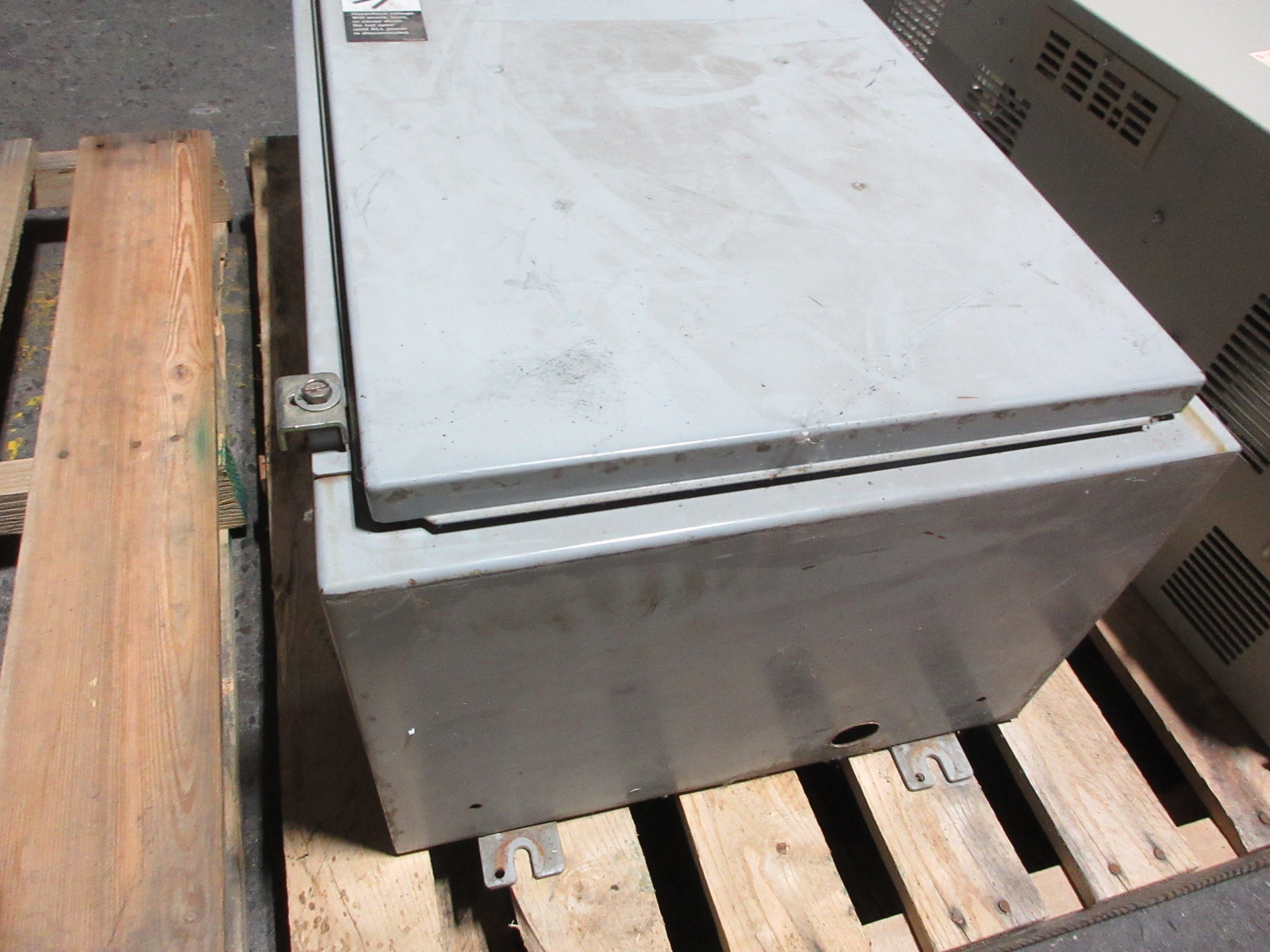 Asco Series 300 3R Automatic Transfer Switch A30027061XC 70A 240V 60Hz 1Ph Used