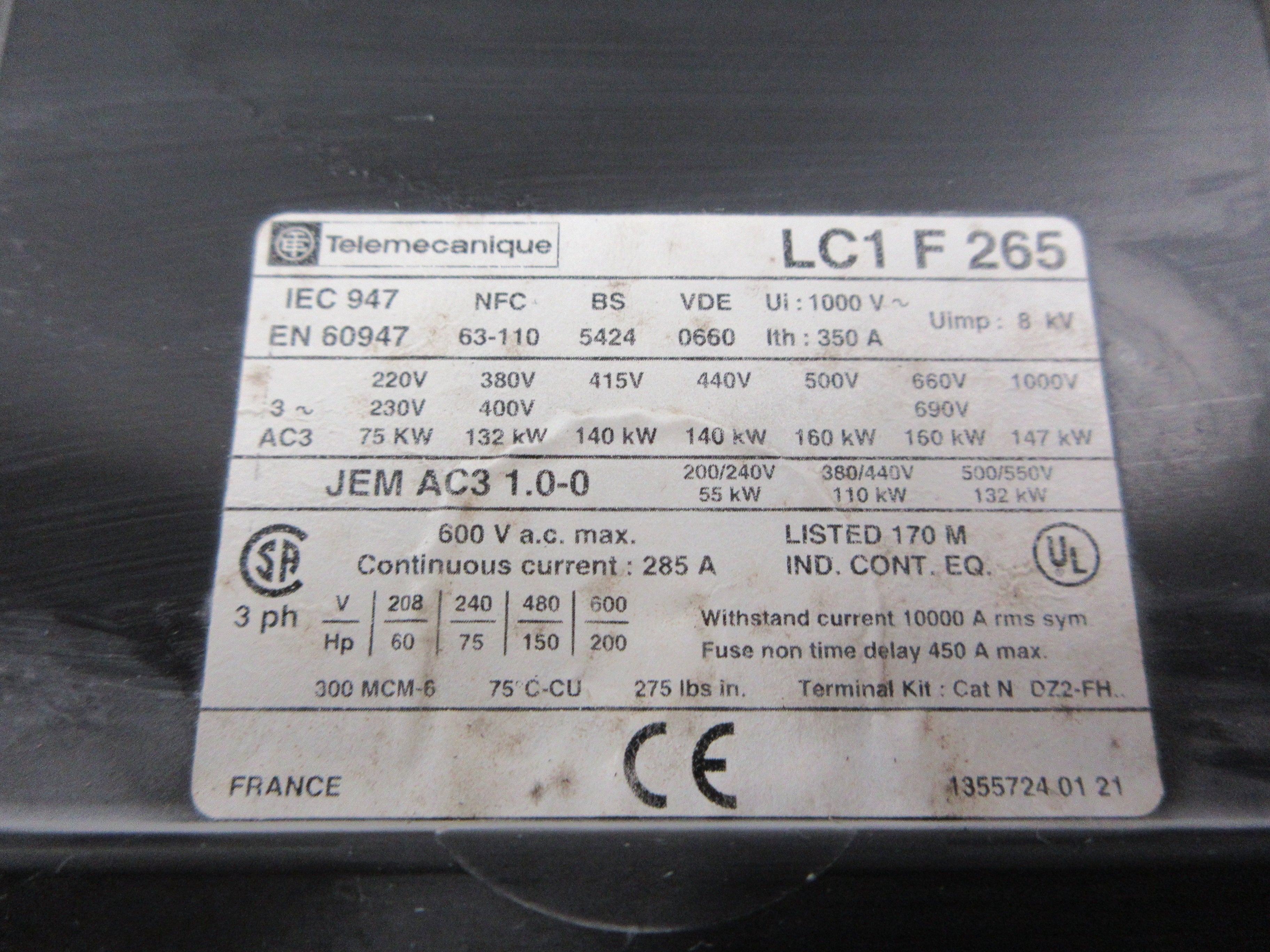 Telemecanique Contactor LC1F265 120-127V Coil 40-400 Hz 285A 600V Used