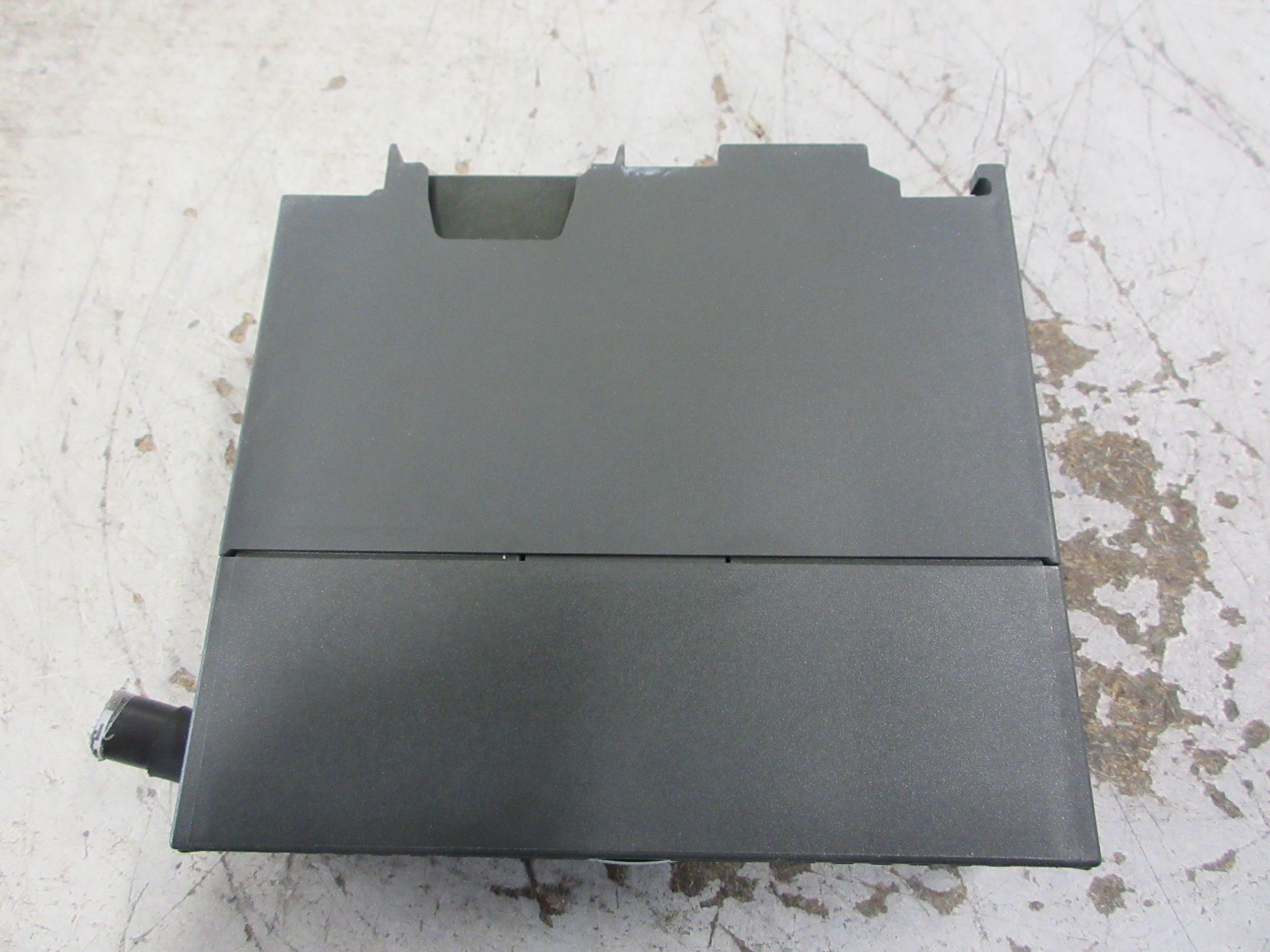 Siemens Simatic S7-300 Analog Output Module 6ES7 332-5HF00-0AB0 FS: 14 Used