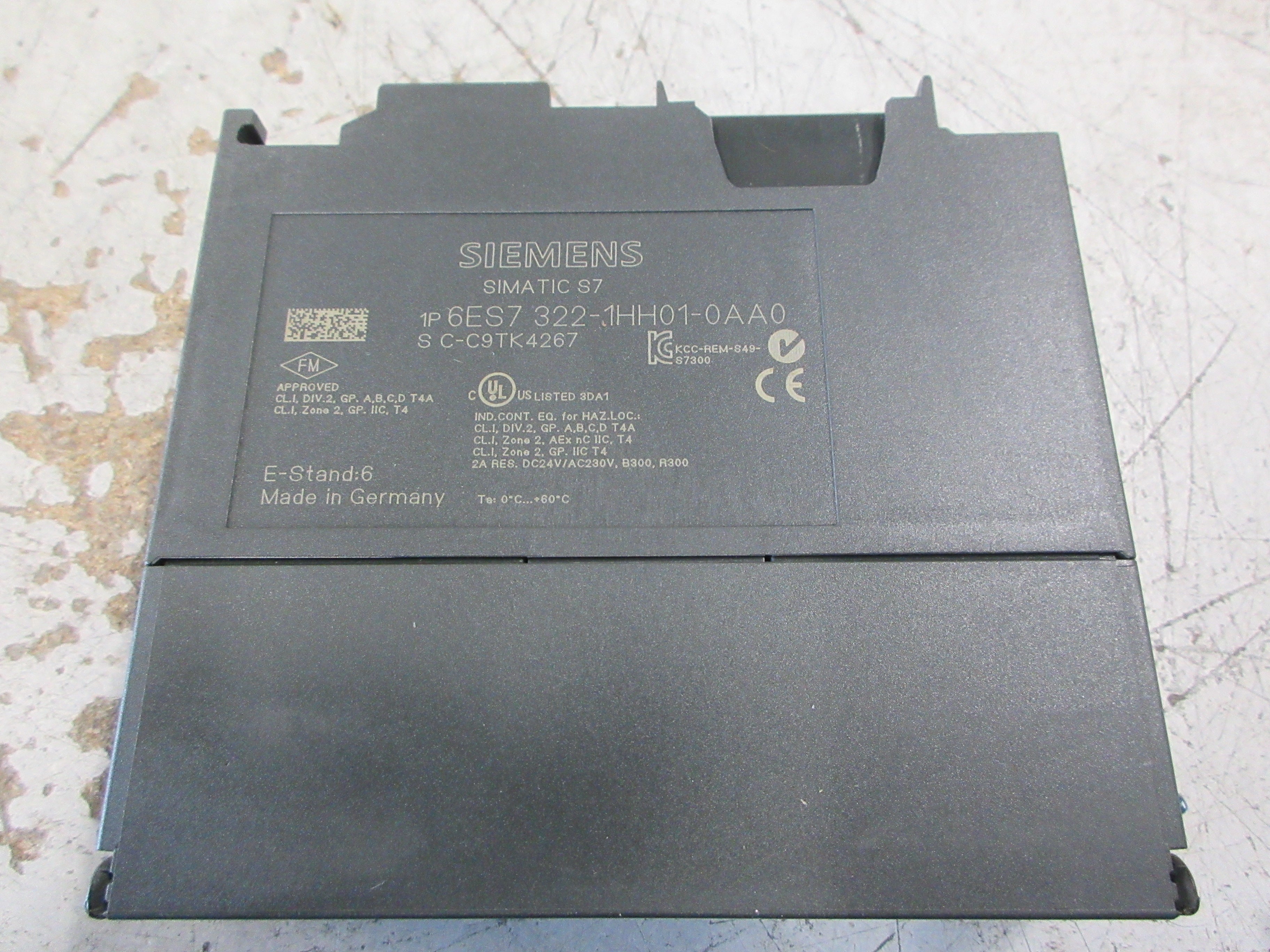 Siemens Simatic S7 Digital Output Module 6ES7 322-1HH01-0AA0 24VDC/240VAC Used