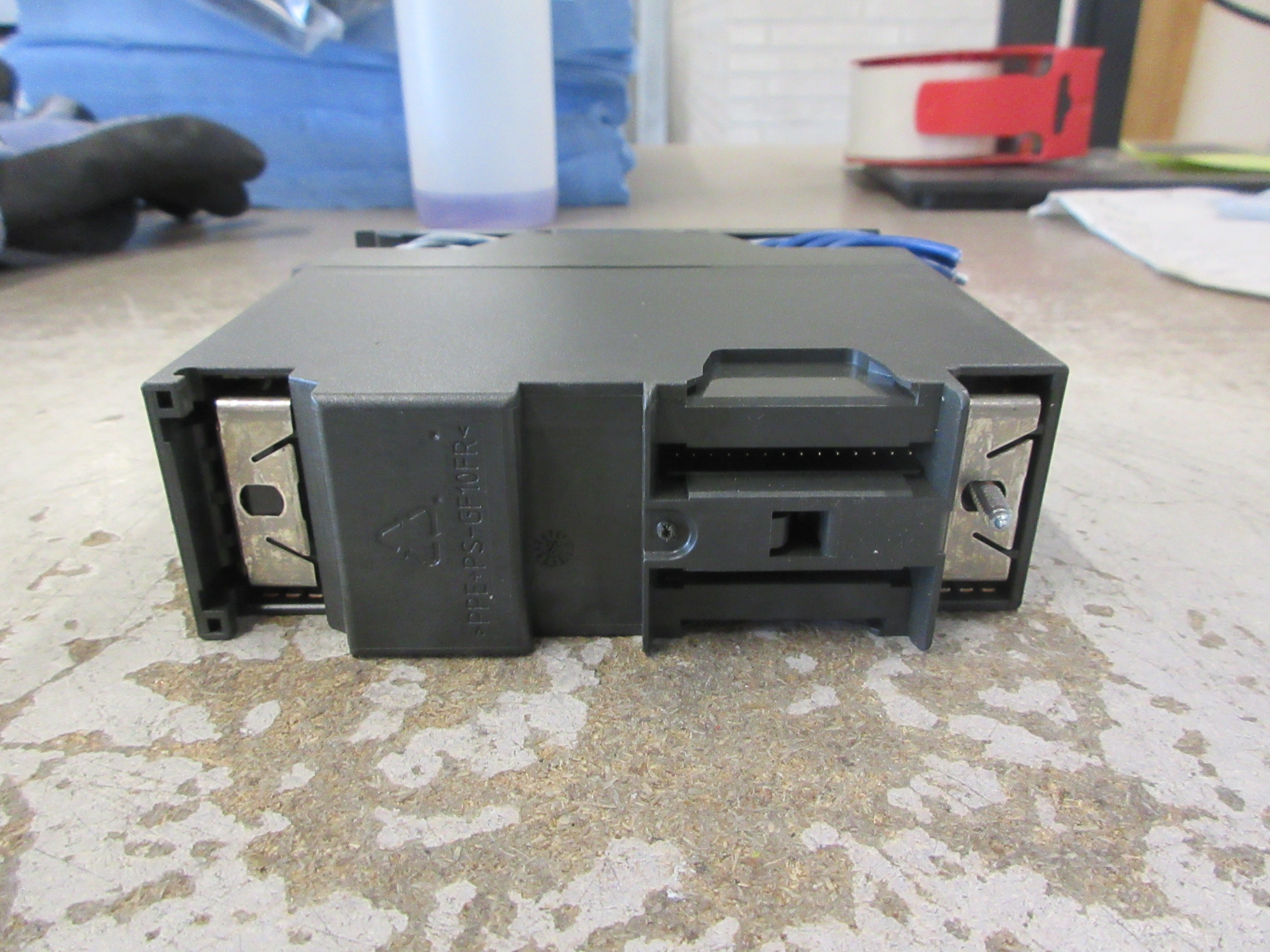 Siemens Simatic S7 Digital Output Module 6ES7 322-1HH01-0AA0 24VDC/240VAC Used