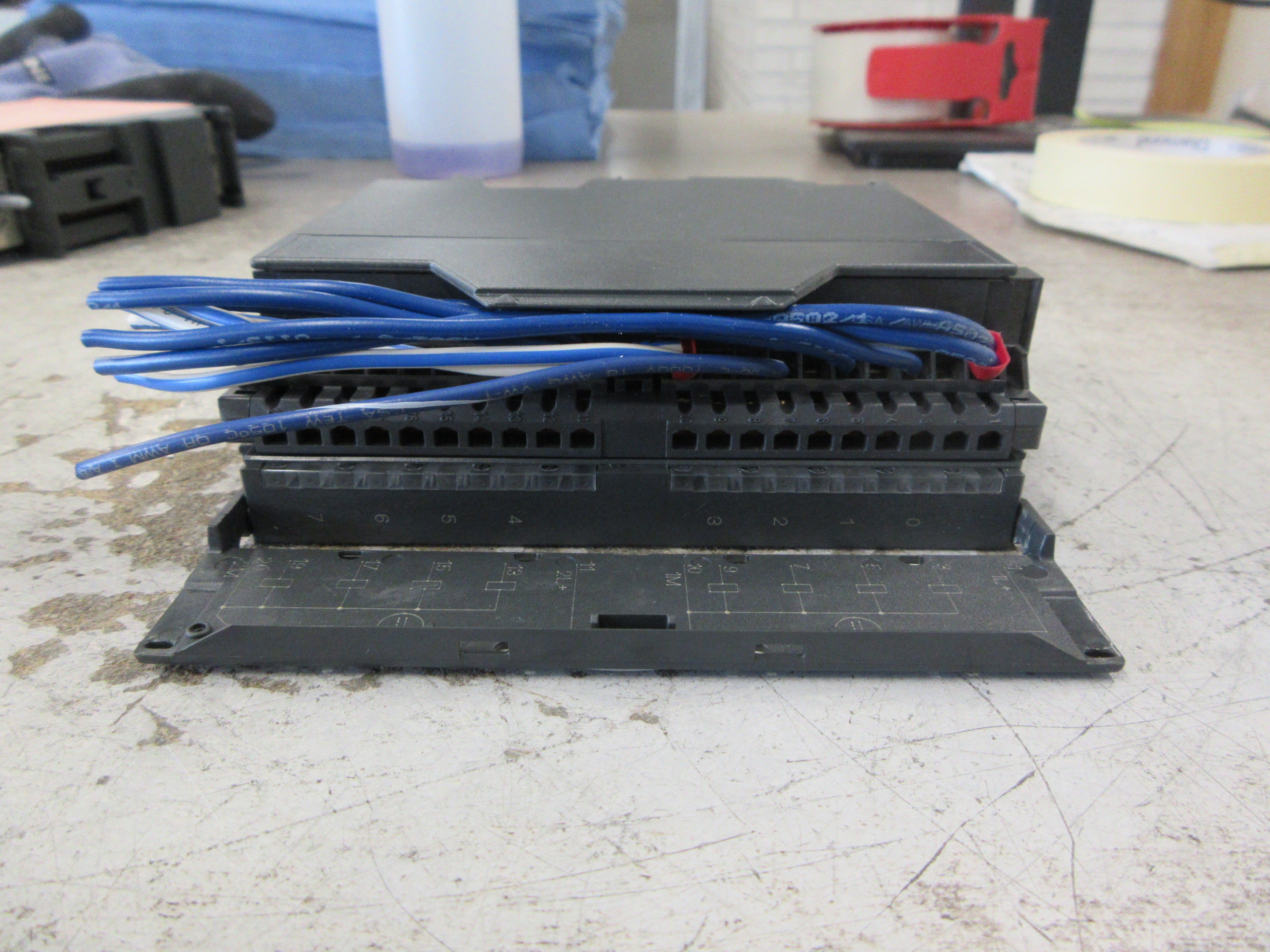 Siemens Simatic S7 Isolated Digital Output Module 6ES7 322-1BF01-0AA0 Used