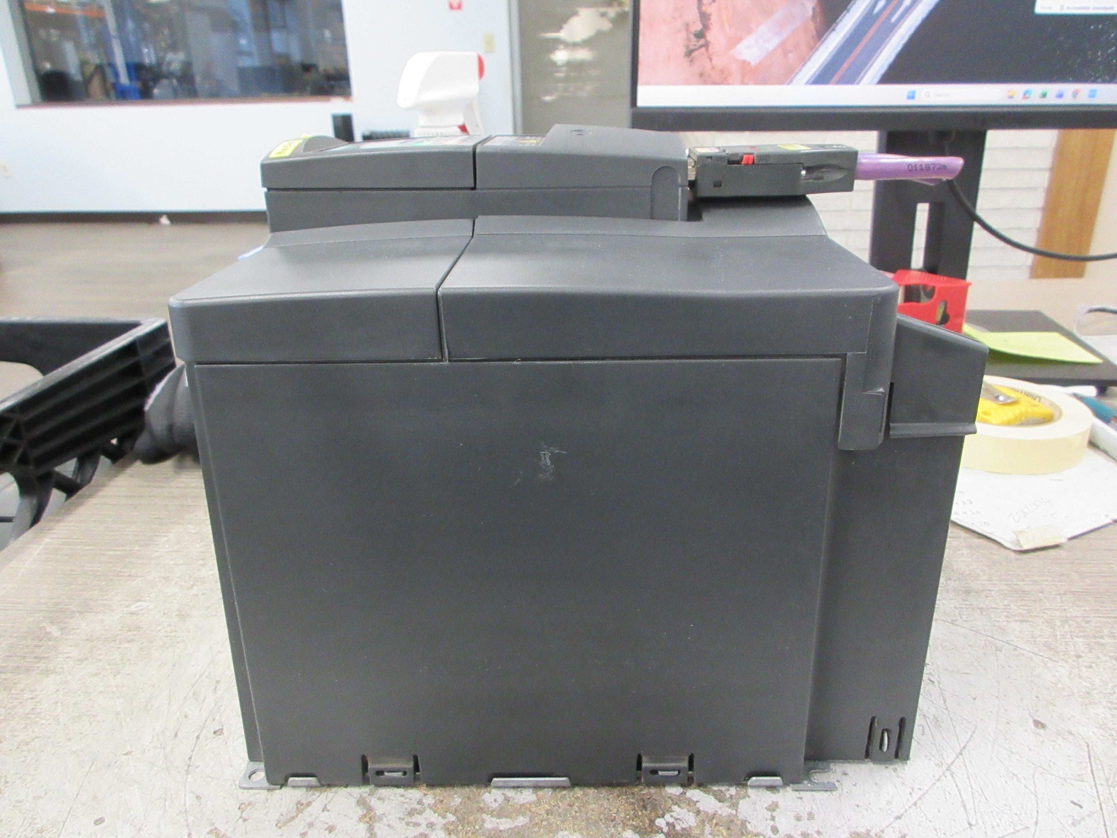 Siemens Micromaster 420 AC Drive 6SE6420-2UD27-5CA1 10HP 3Ph Used