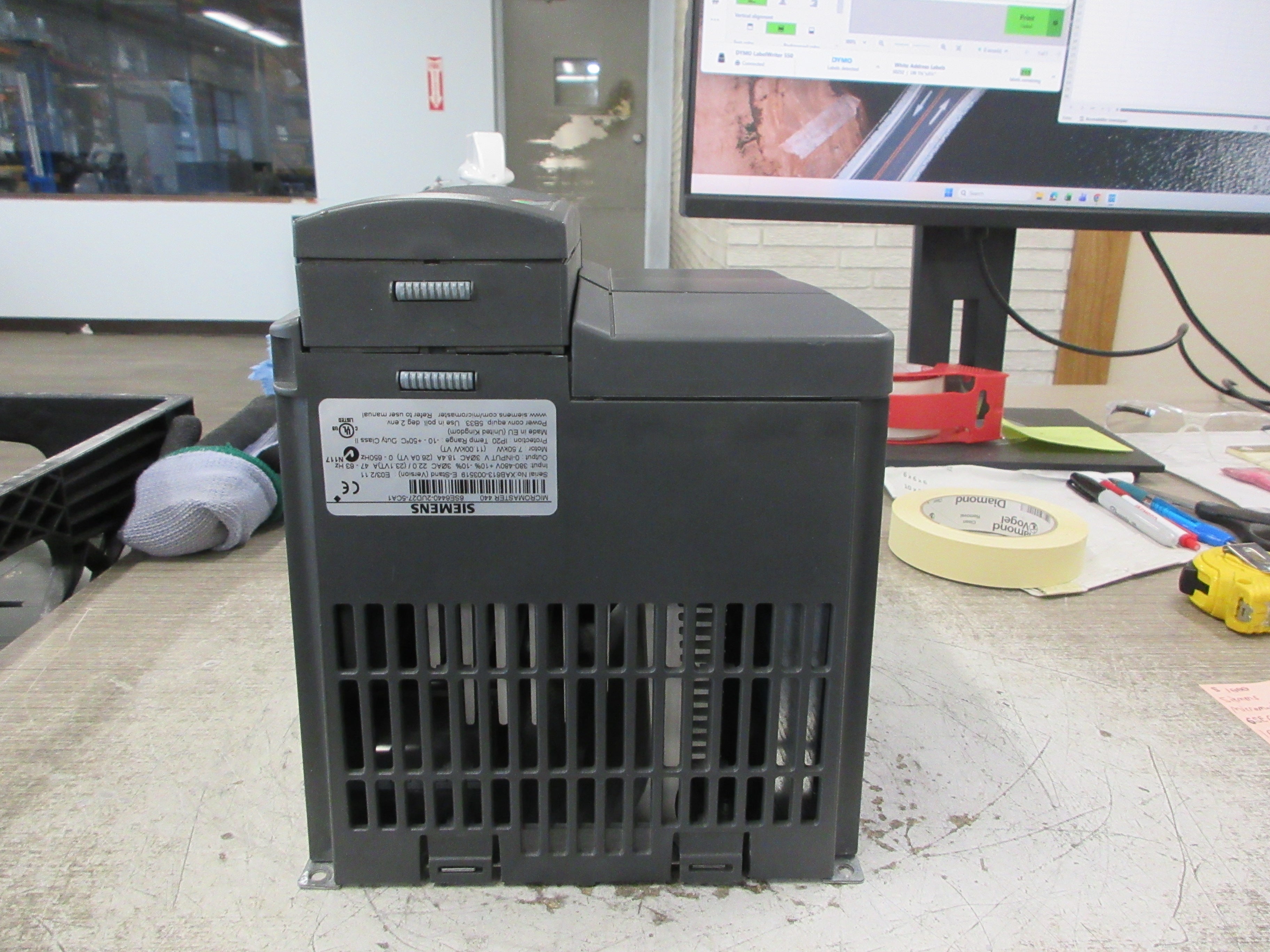 Siemens Micromaster 440 AC Drive 6SE6440-2UD27-5CA1 10HP 3Ph Used