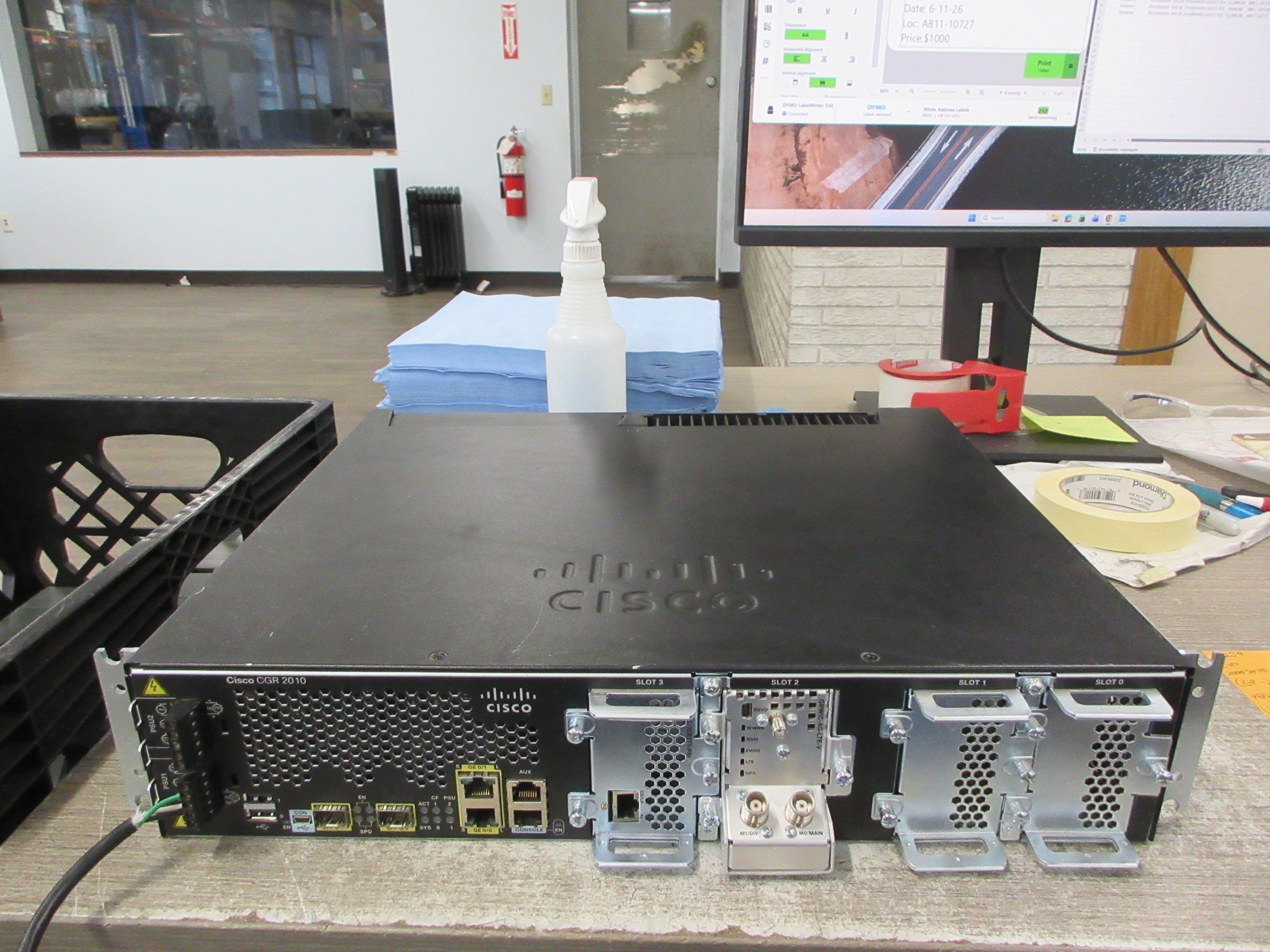 Cisco 2000 Series Connected Grid Router CGR-2010/K9 V02 Used