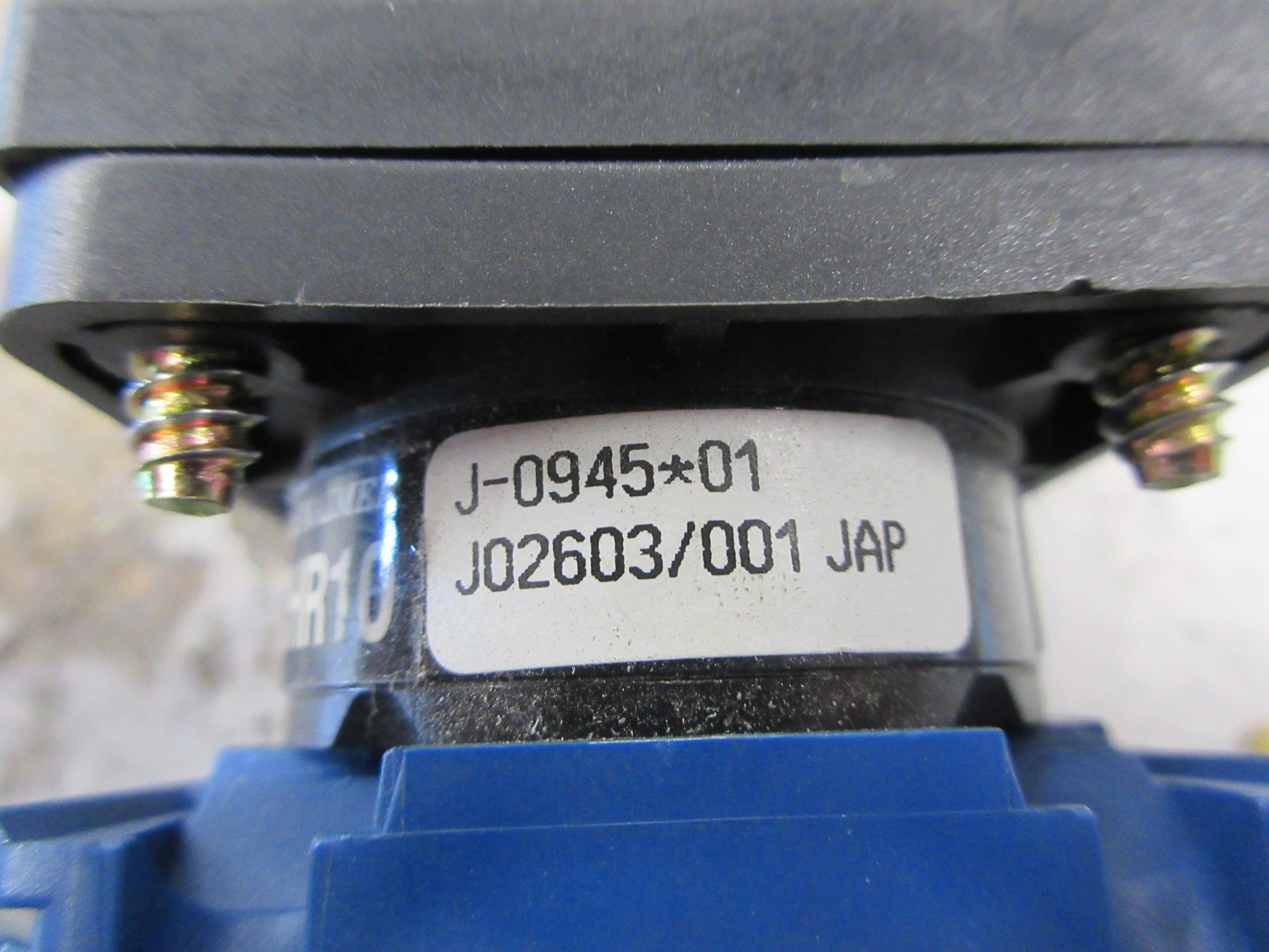 Kraus & Naimer CHR10 Bypass Rotary Switch J-0945-01 Used