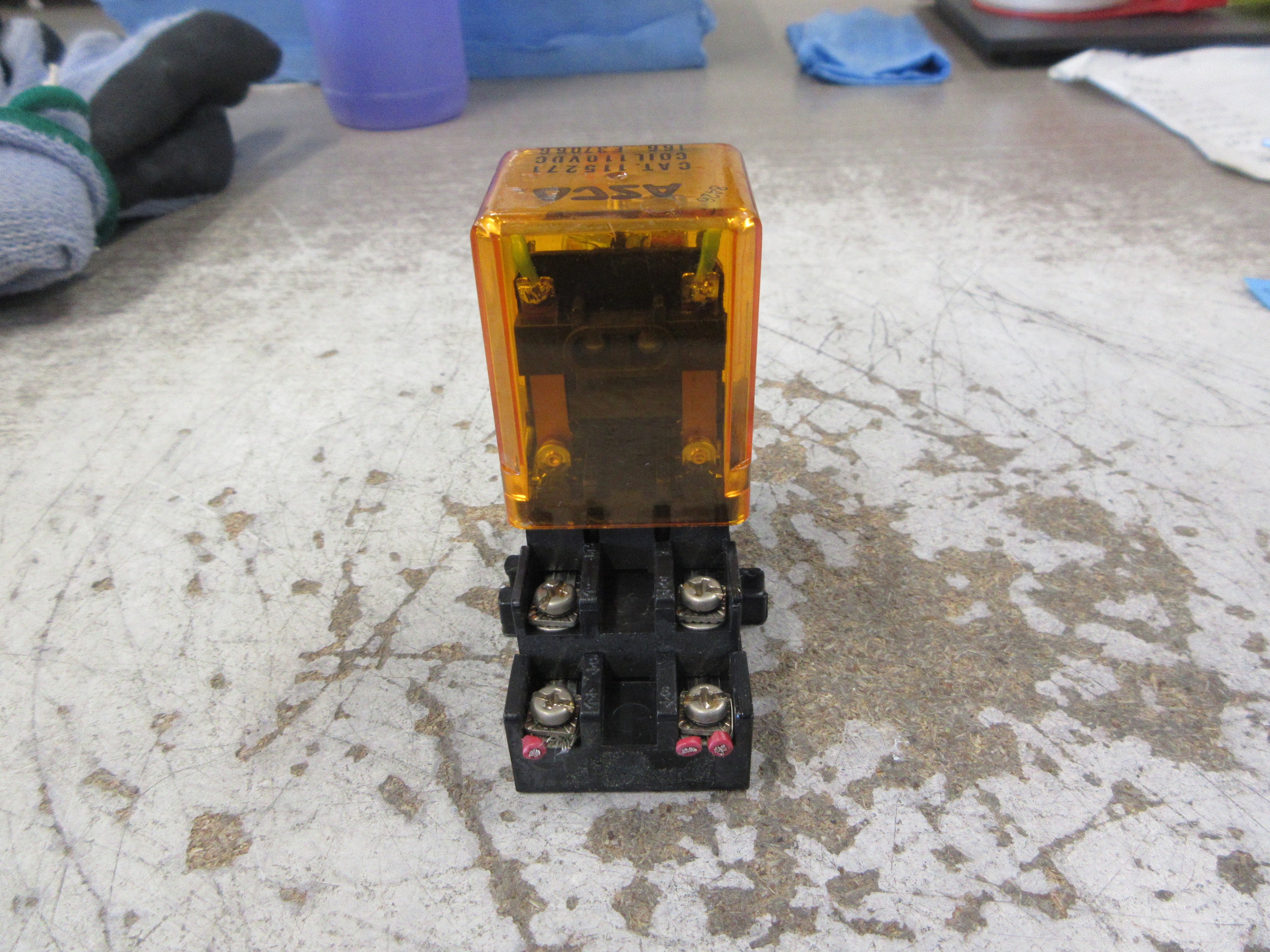 Asco Relay 115271 110VDC Coil W/Base Used