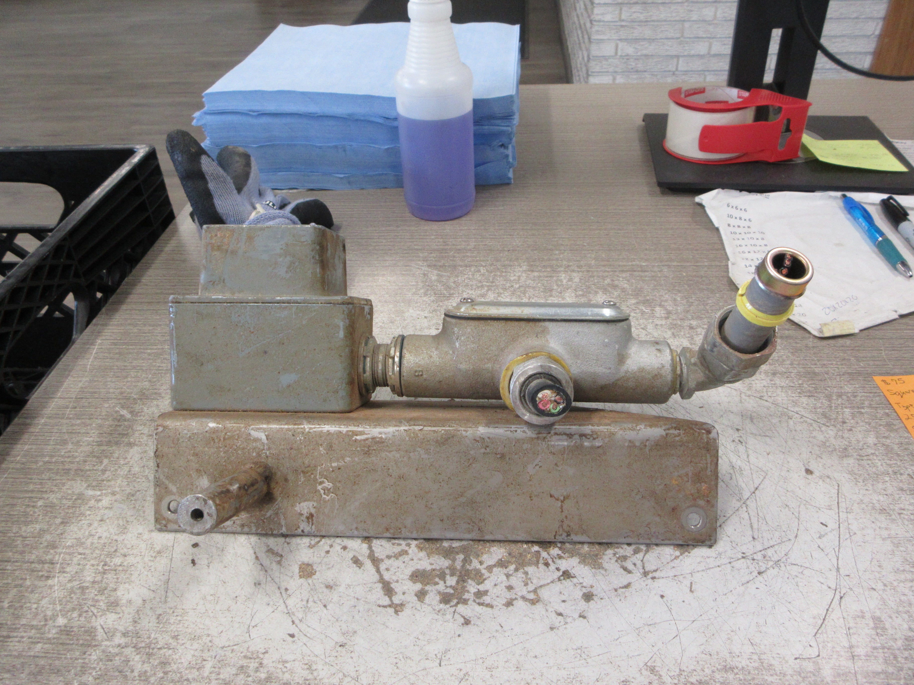 Square D Type 4 Manual Starter 2510-KW2 Ser. A 30A 600V Used