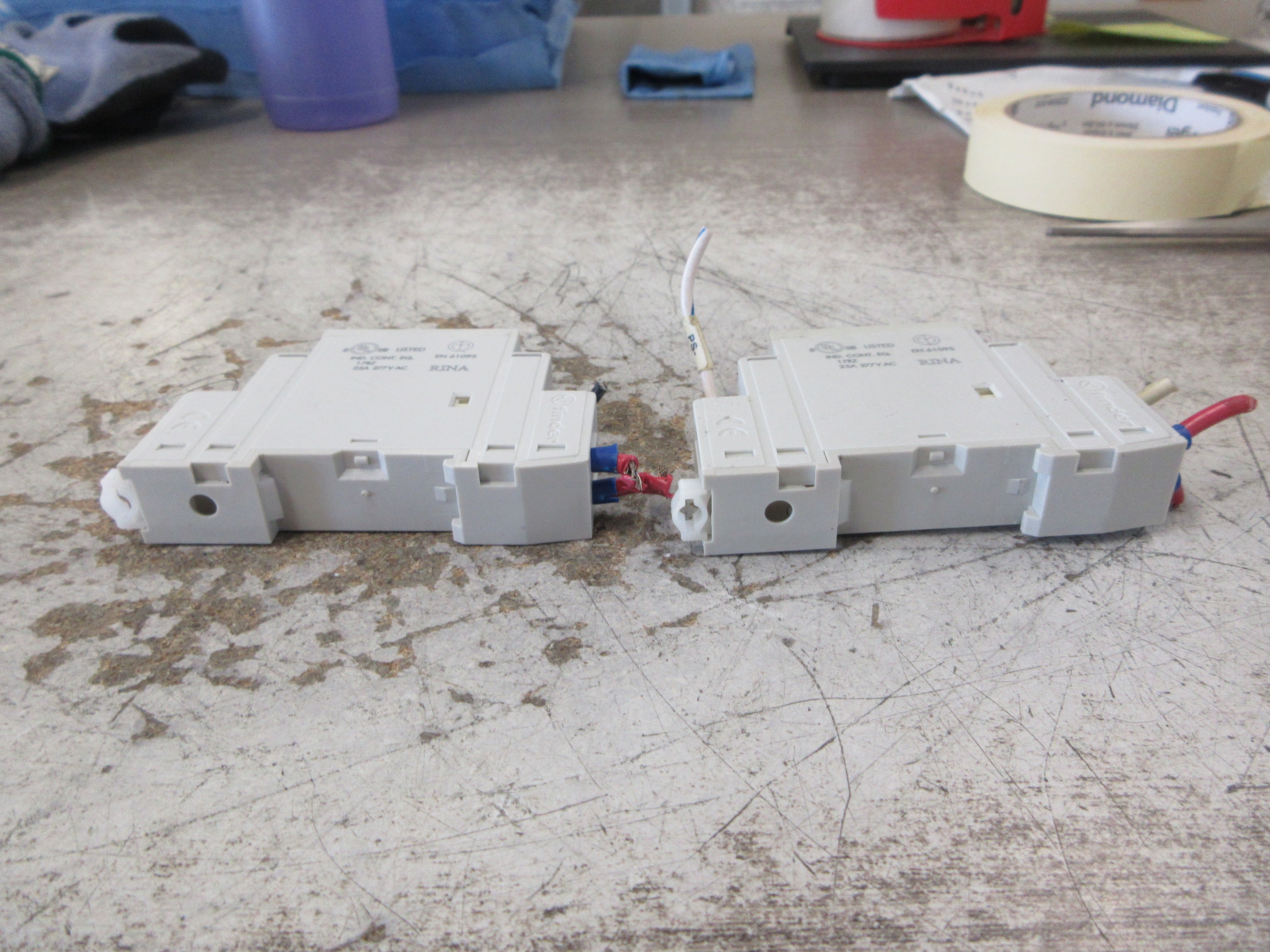 Finder Modular Contactor 22.32.0.024.1320 25A 440V 24V AC/DC Coil Used