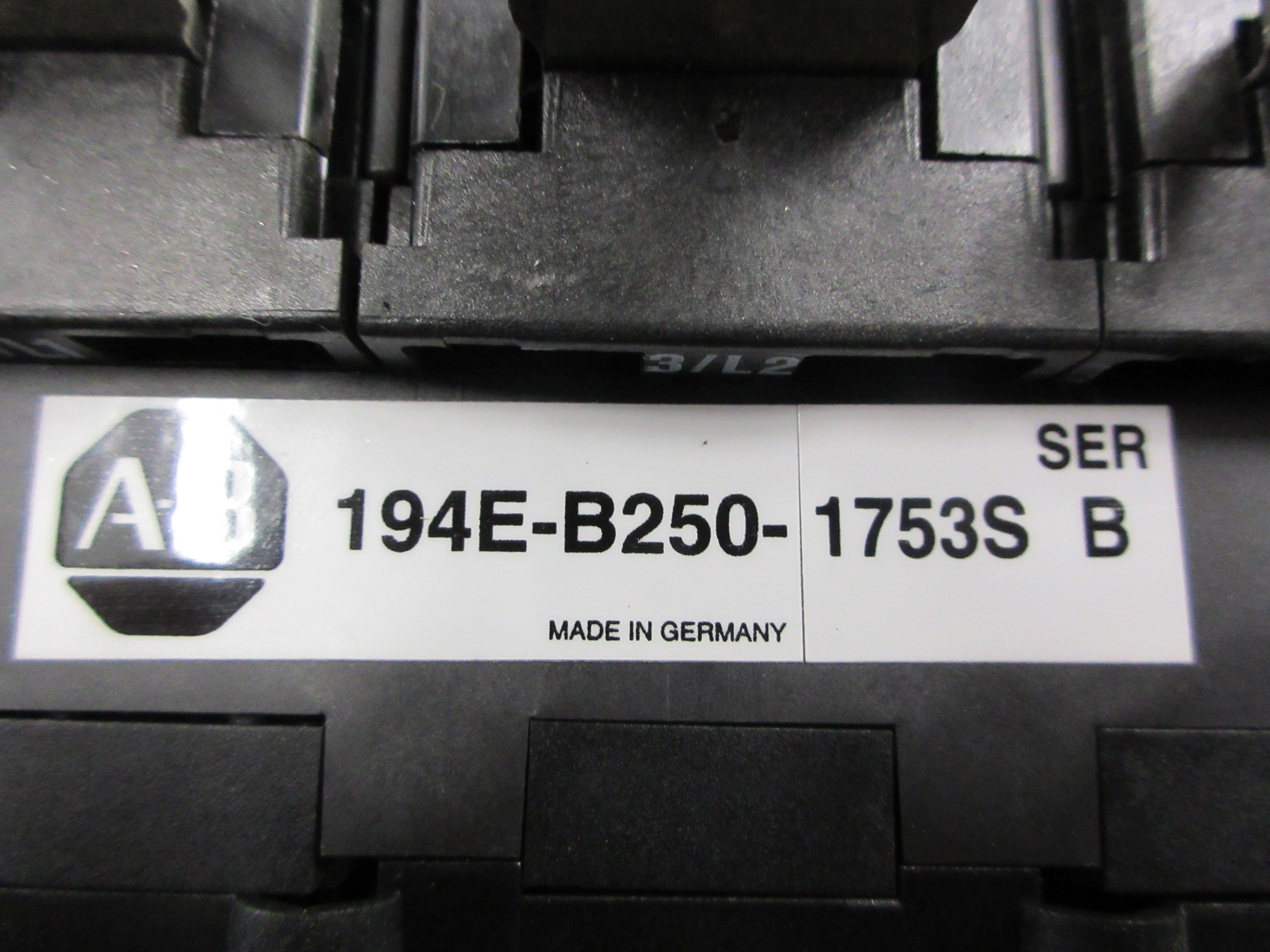 Allen-Bradley Load Switch 194E-B250-1753S Ser. B 250A 600V Used