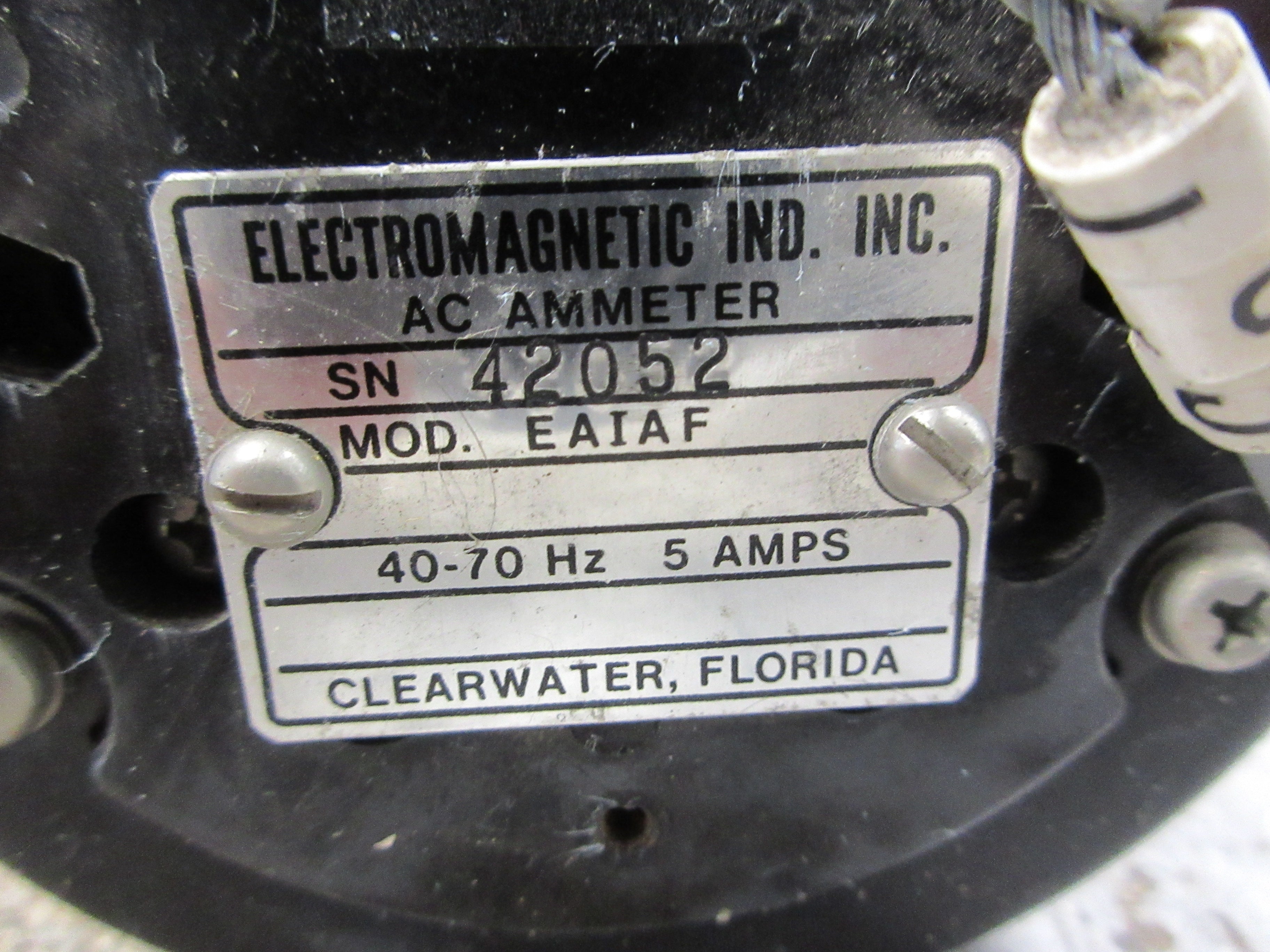 Square D AC Ammeter EAIAF Range: 0-2000A Used