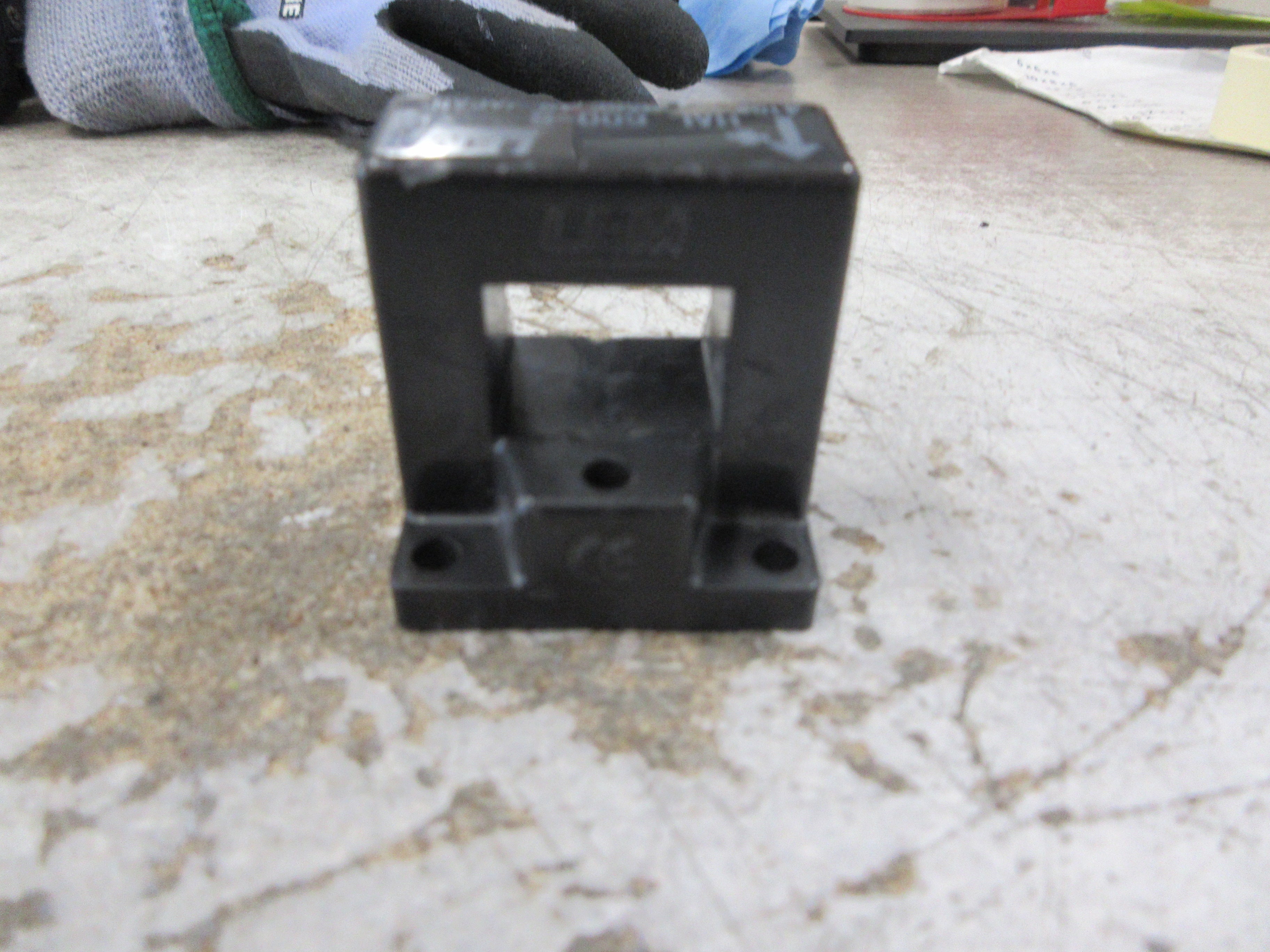 LEM Current Sensor HAL 600-S Used