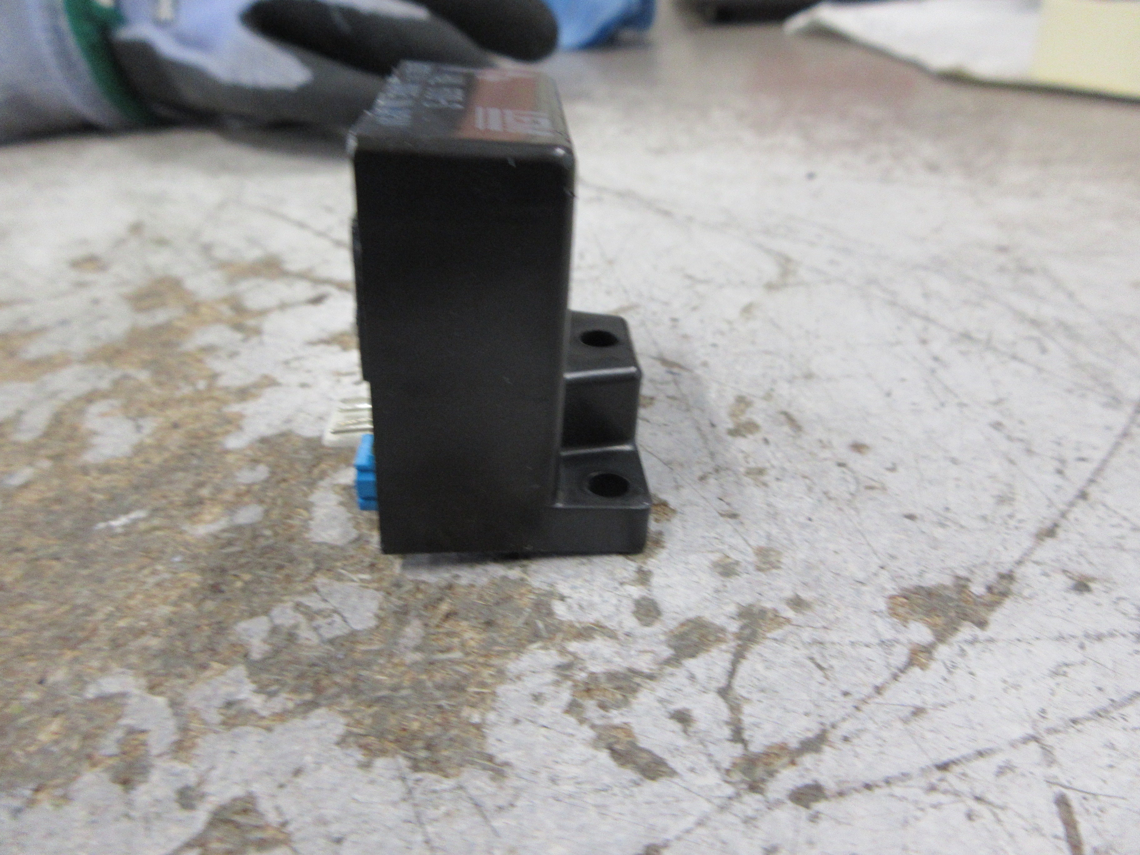 LEM Current Sensor HAL 600-S Used