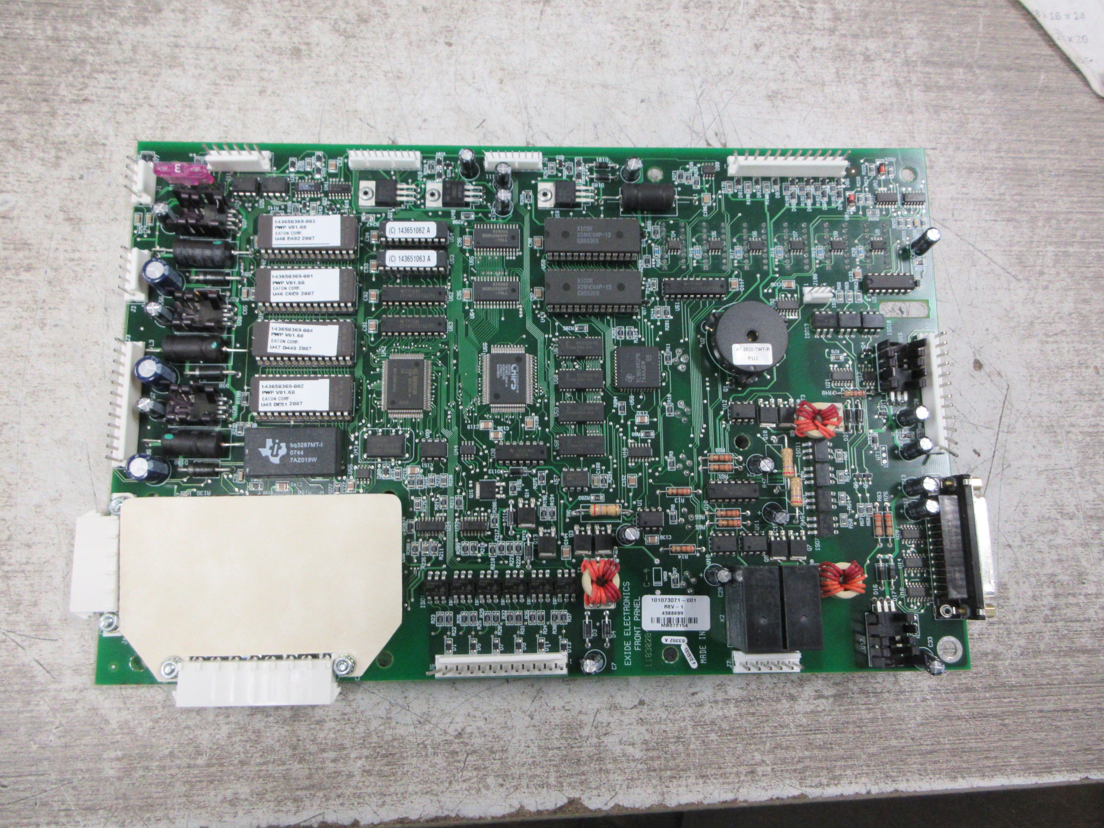 Eaton Monitor Panel Control Board 101073071-001 Rev. 1 Used