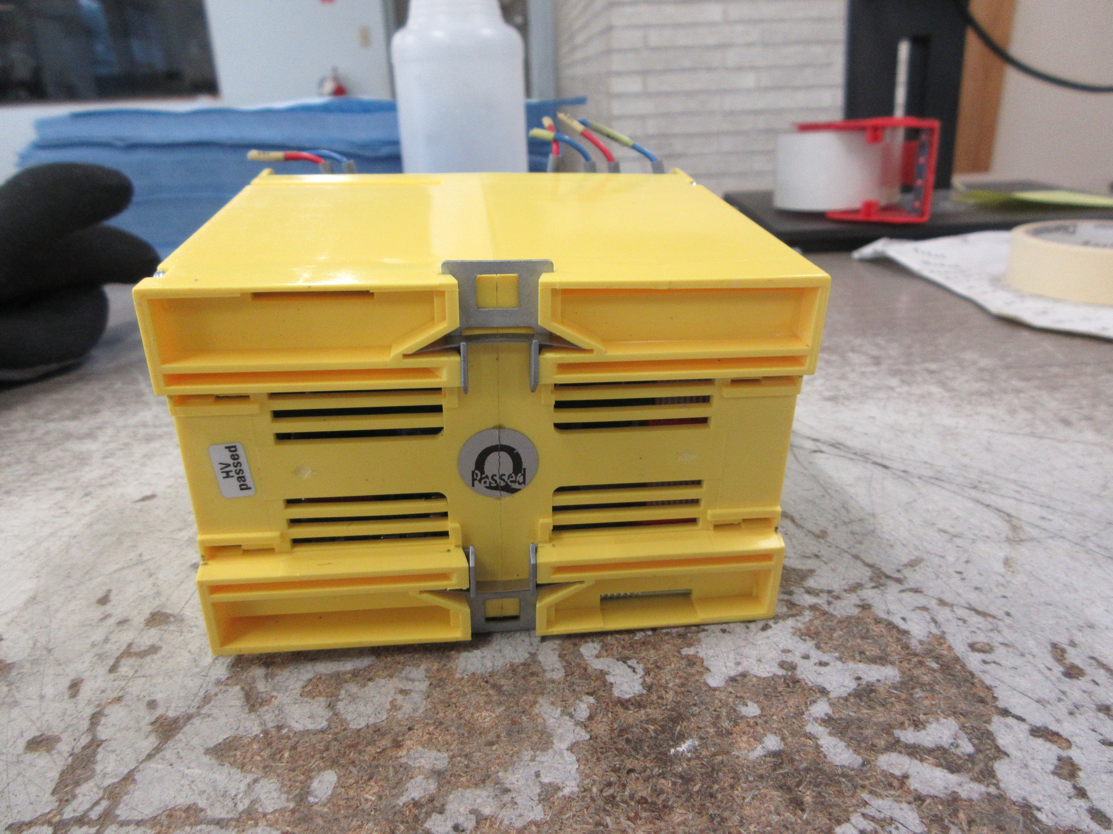 Bender A-Isometer Insulation Monitoring Device IRDH275-435 S/W: D160 V1.4 Used