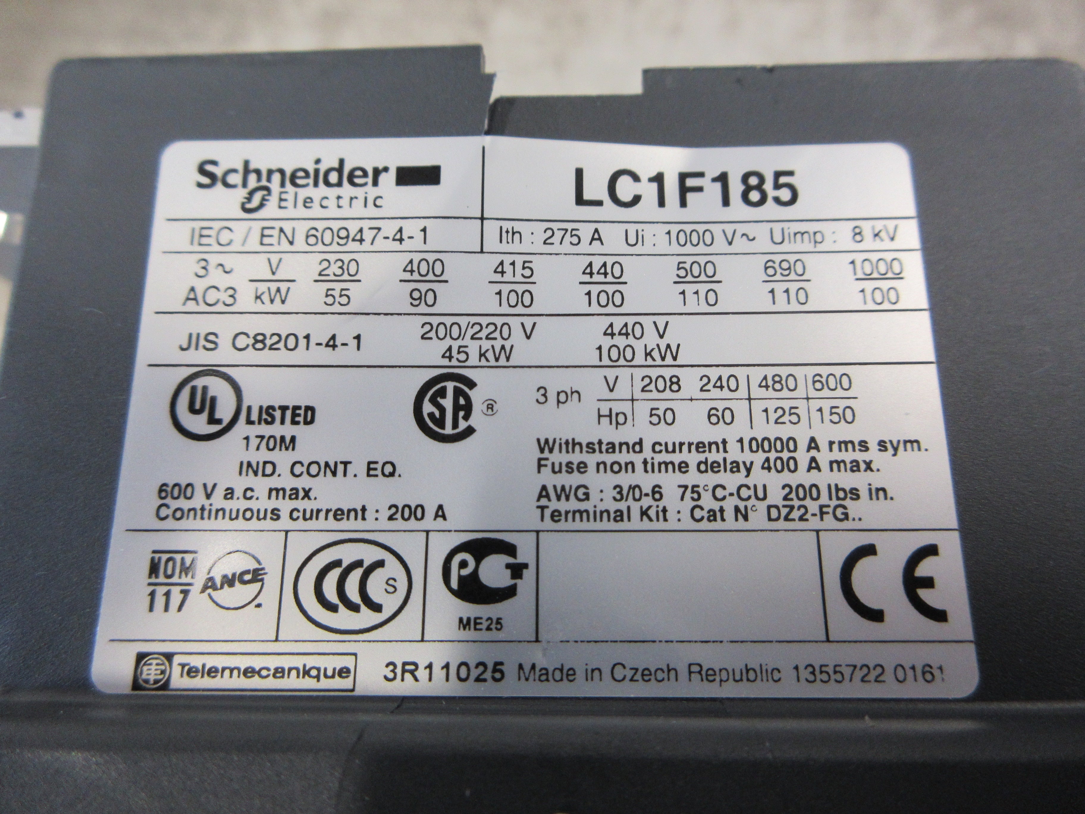 Schneider Electric Contactor LC1F185 115-120V Coil *Cracked Base* Used